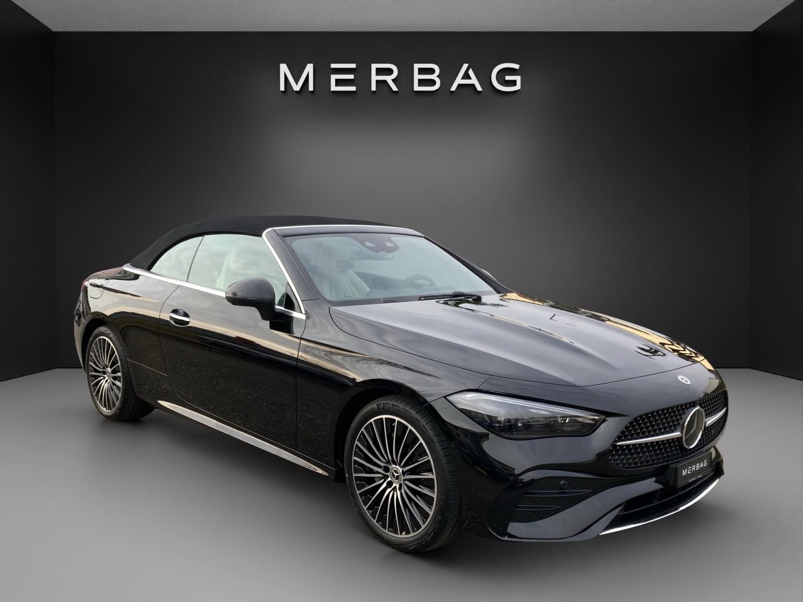 MERCEDES-BENZ CLE 300 Cabrio 4Matic 9G-Tronic-image-5