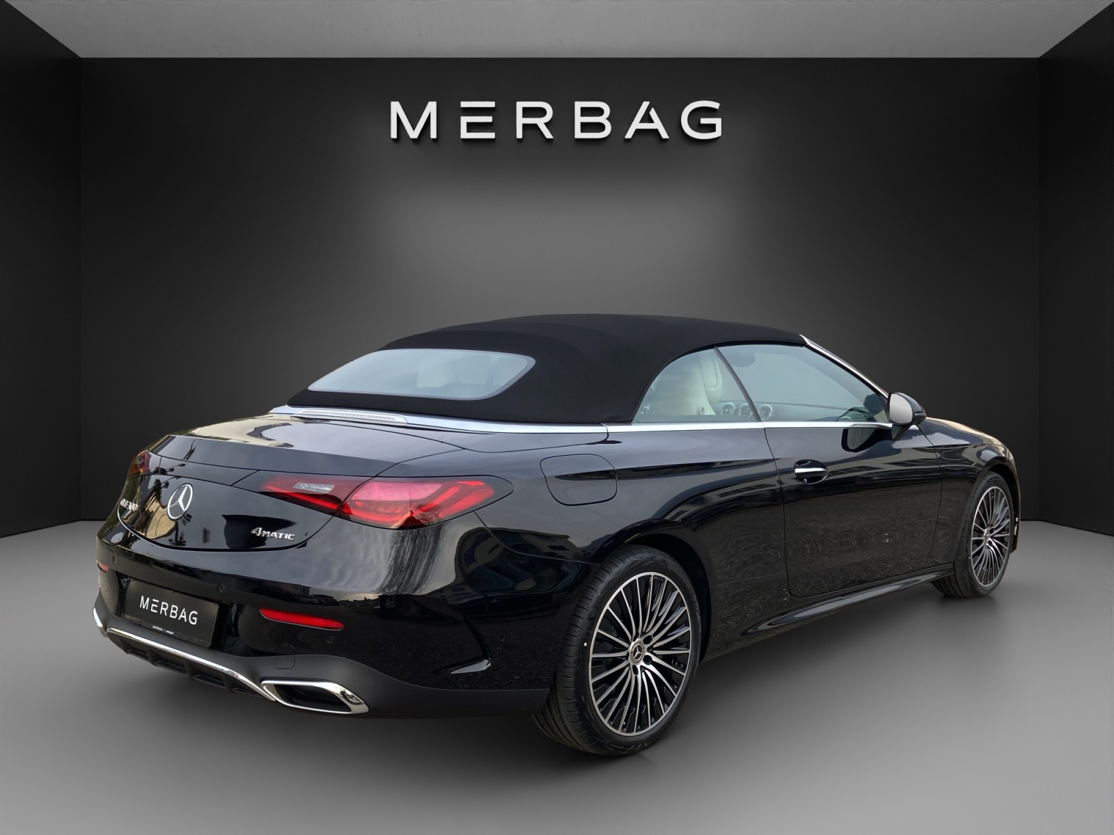 MERCEDES-BENZ CLE 300 Cabrio 4Matic 9G-Tronic-image-4