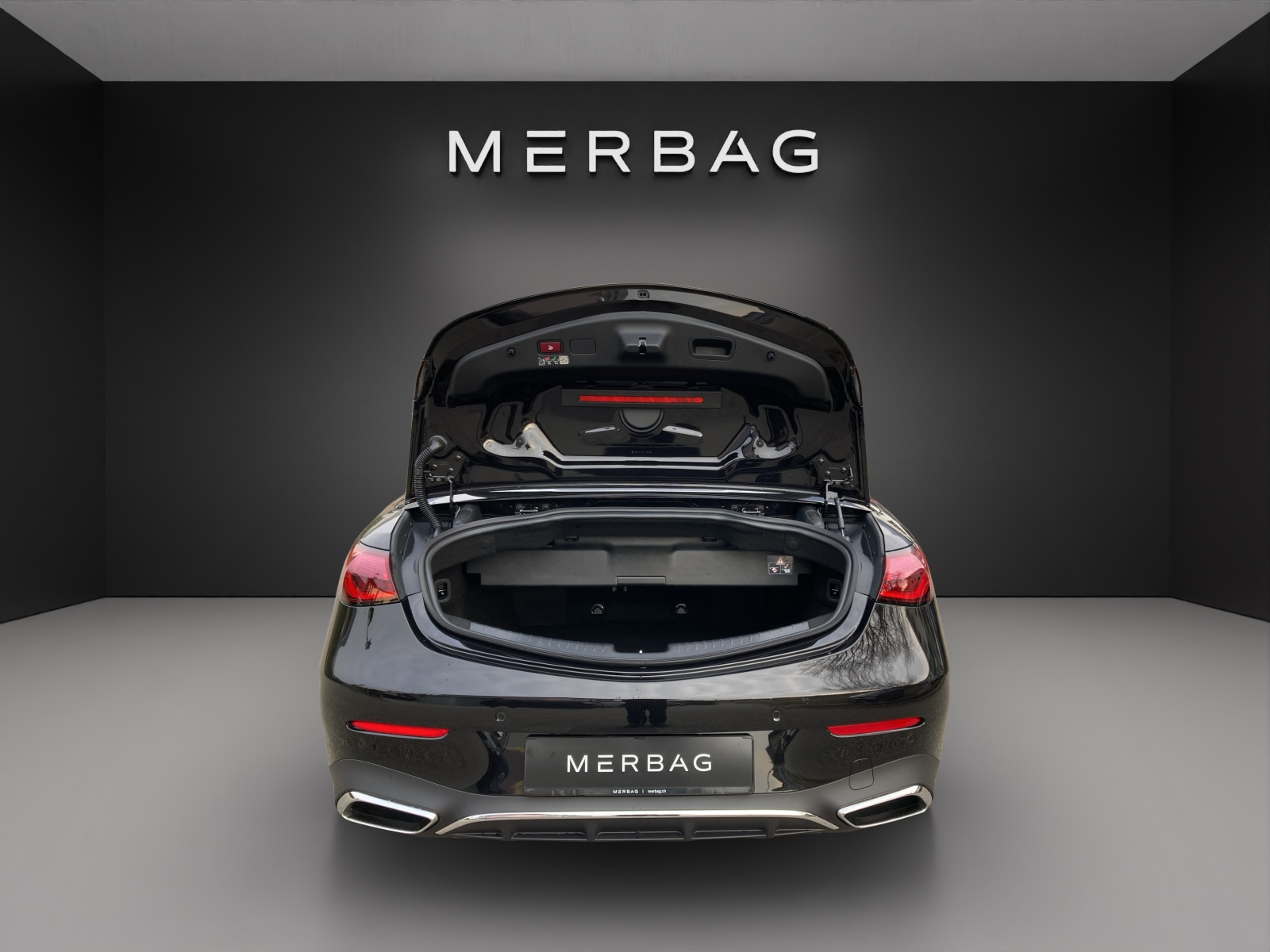 MERCEDES-BENZ CLE 300 Cabrio 4Matic 9G-Tronic-image-8