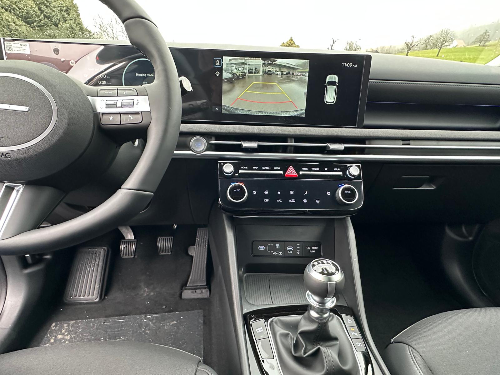 HYUNDAI Tucson 1.6 TGDI HEV Amplia 4WD MT-image-15
