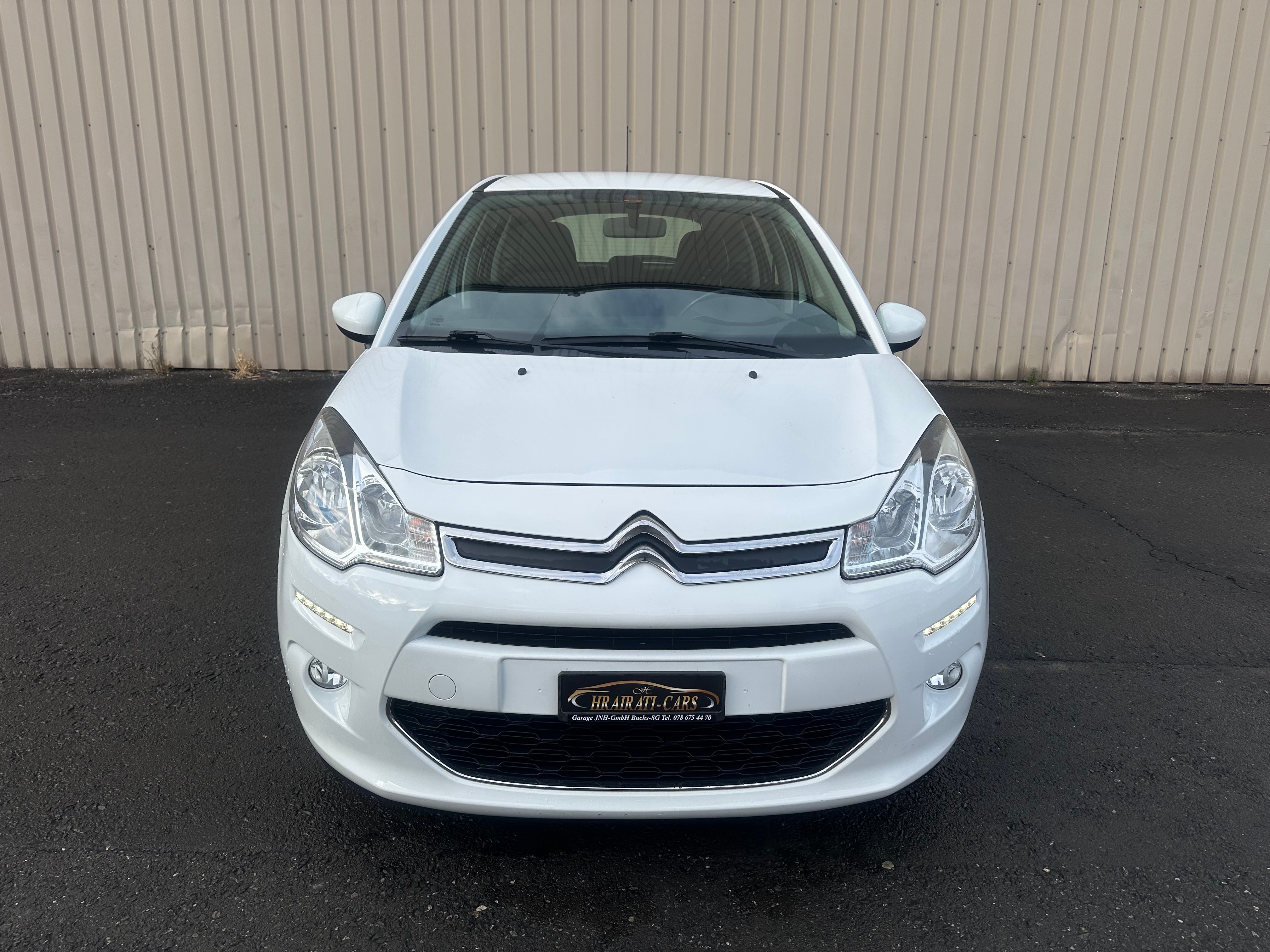 Car photo