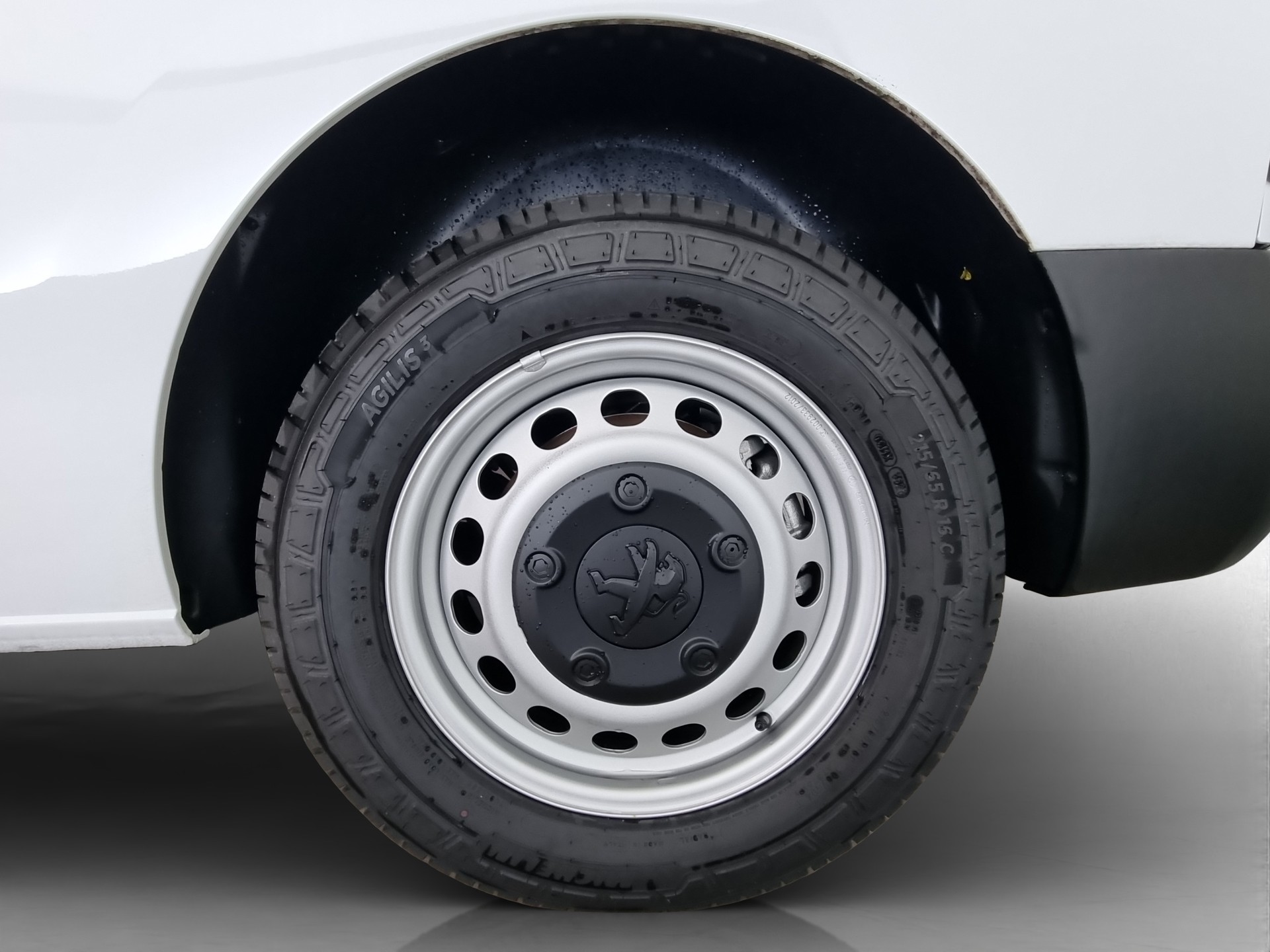PEUGEOT e-Expert Premium 50 KWh Standard L2 Glastüren-image-15