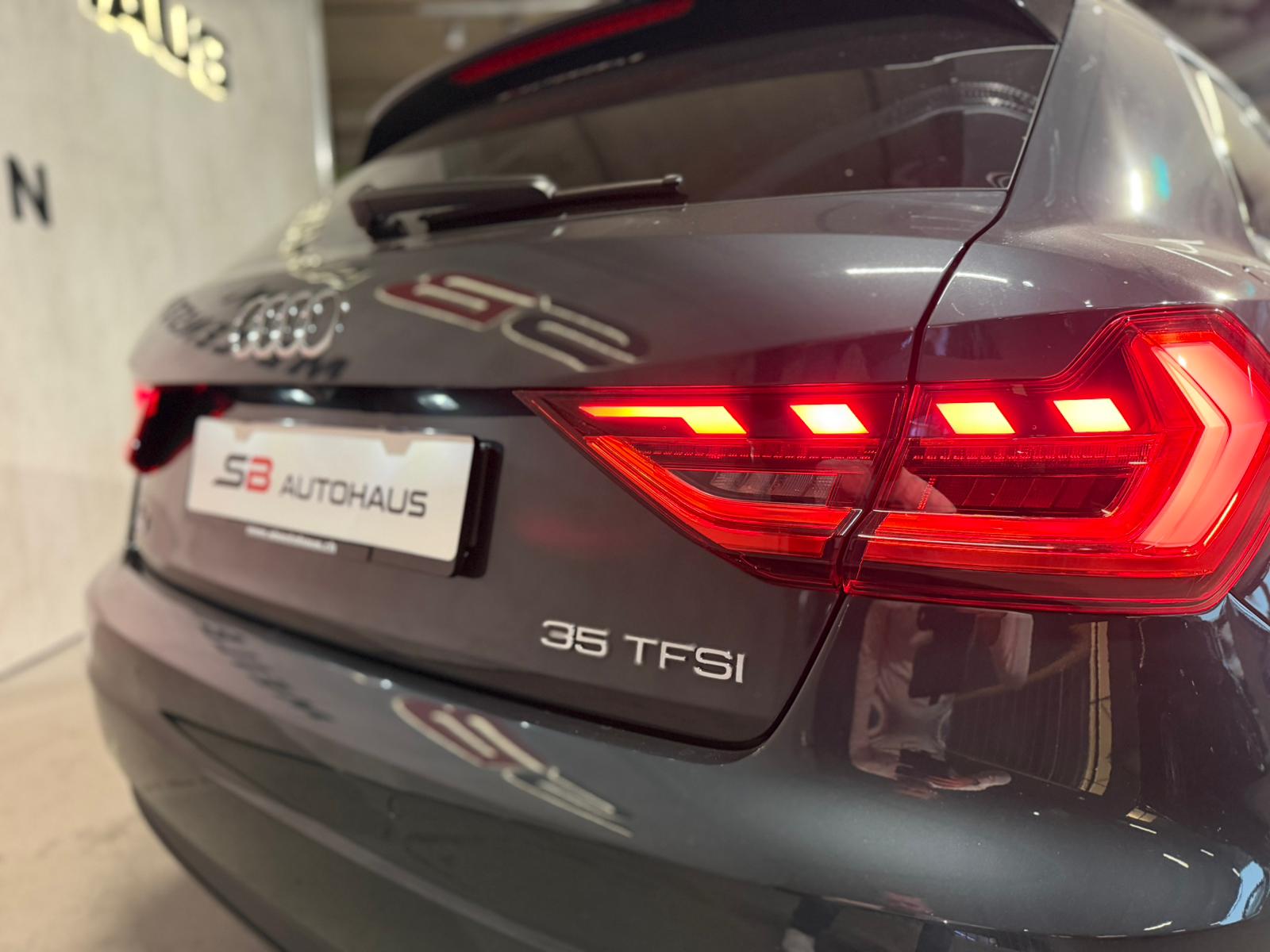 AUDI A1 Sportback 35 TFSI S-tronic-image-11