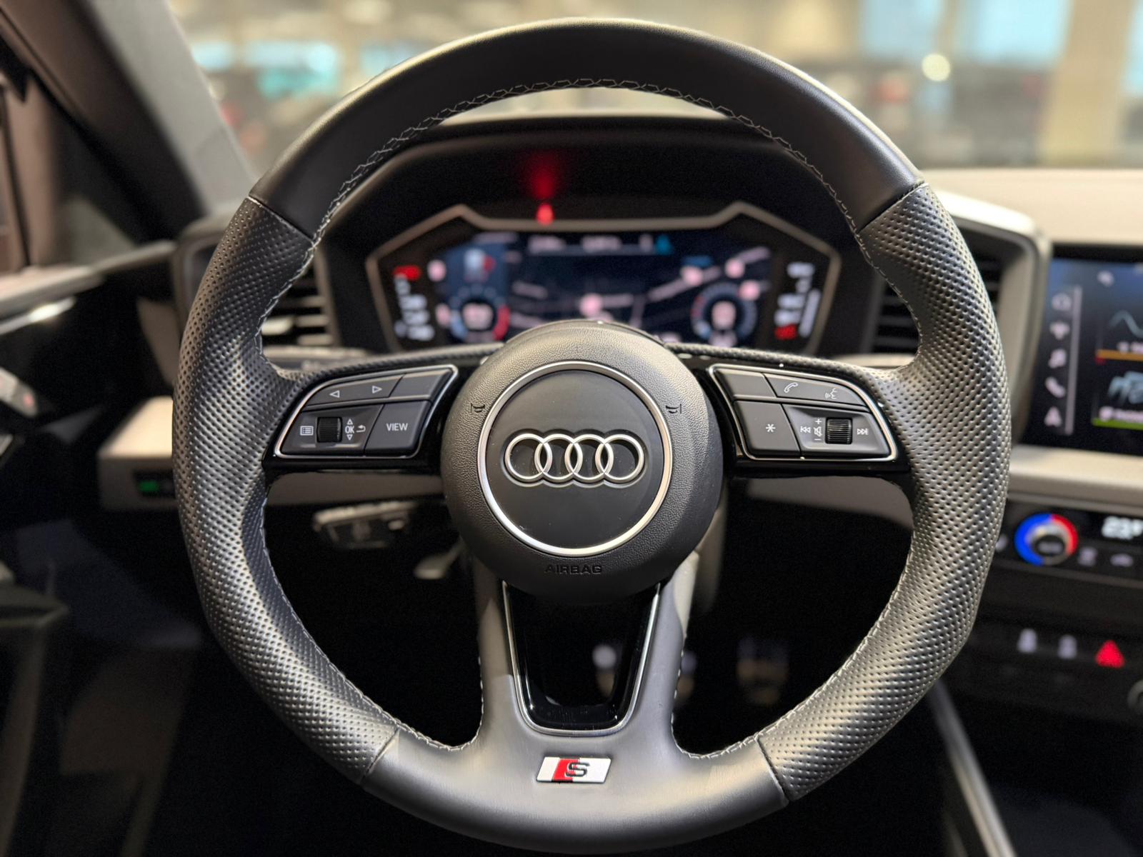 AUDI A1 Sportback 35 TFSI S-tronic-image-21