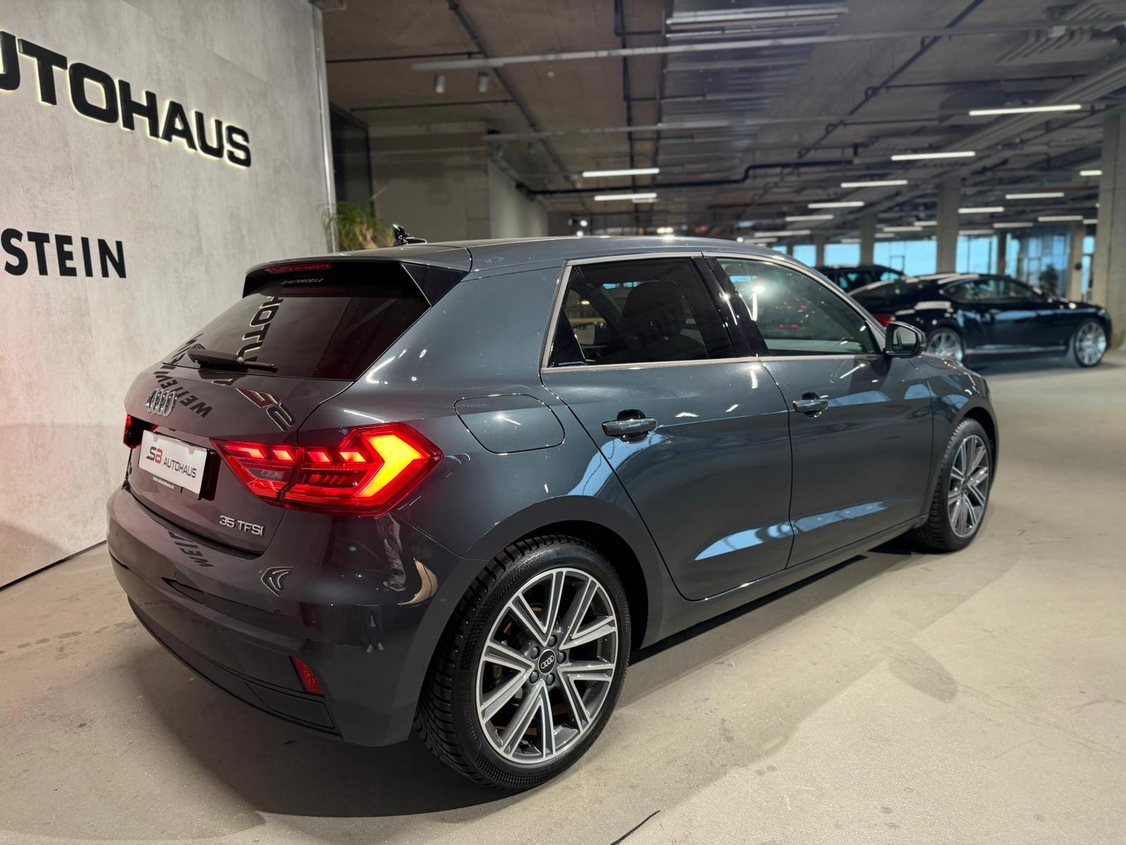 AUDI A1 Sportback 35 TFSI S-tronic-image-7