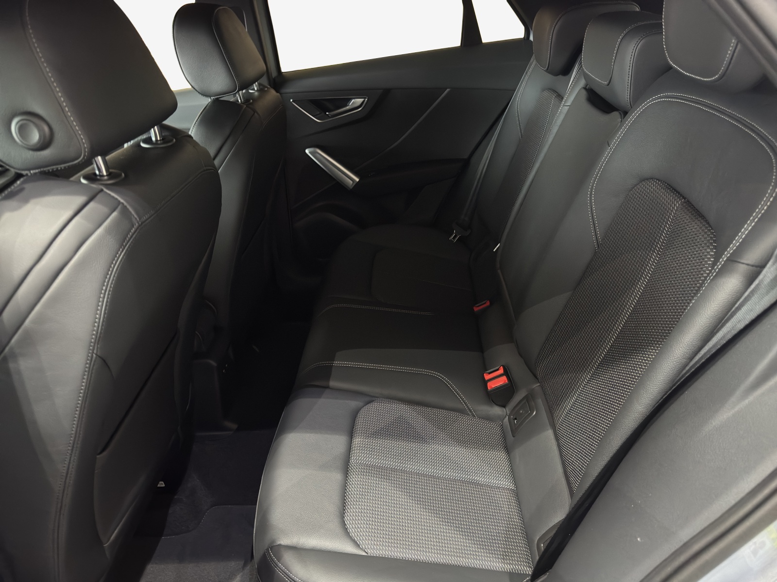 AUDI Q2 35 TFSI S-tronic-image-11