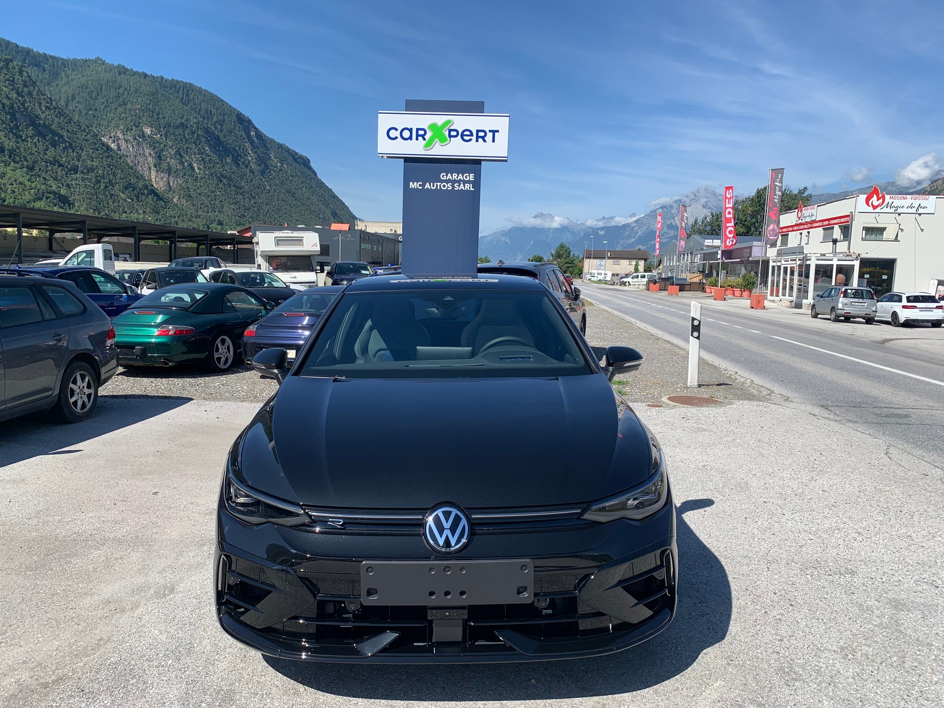 VW Golf 2.0 TSI R DSG 4 Motion-showroom-element-1