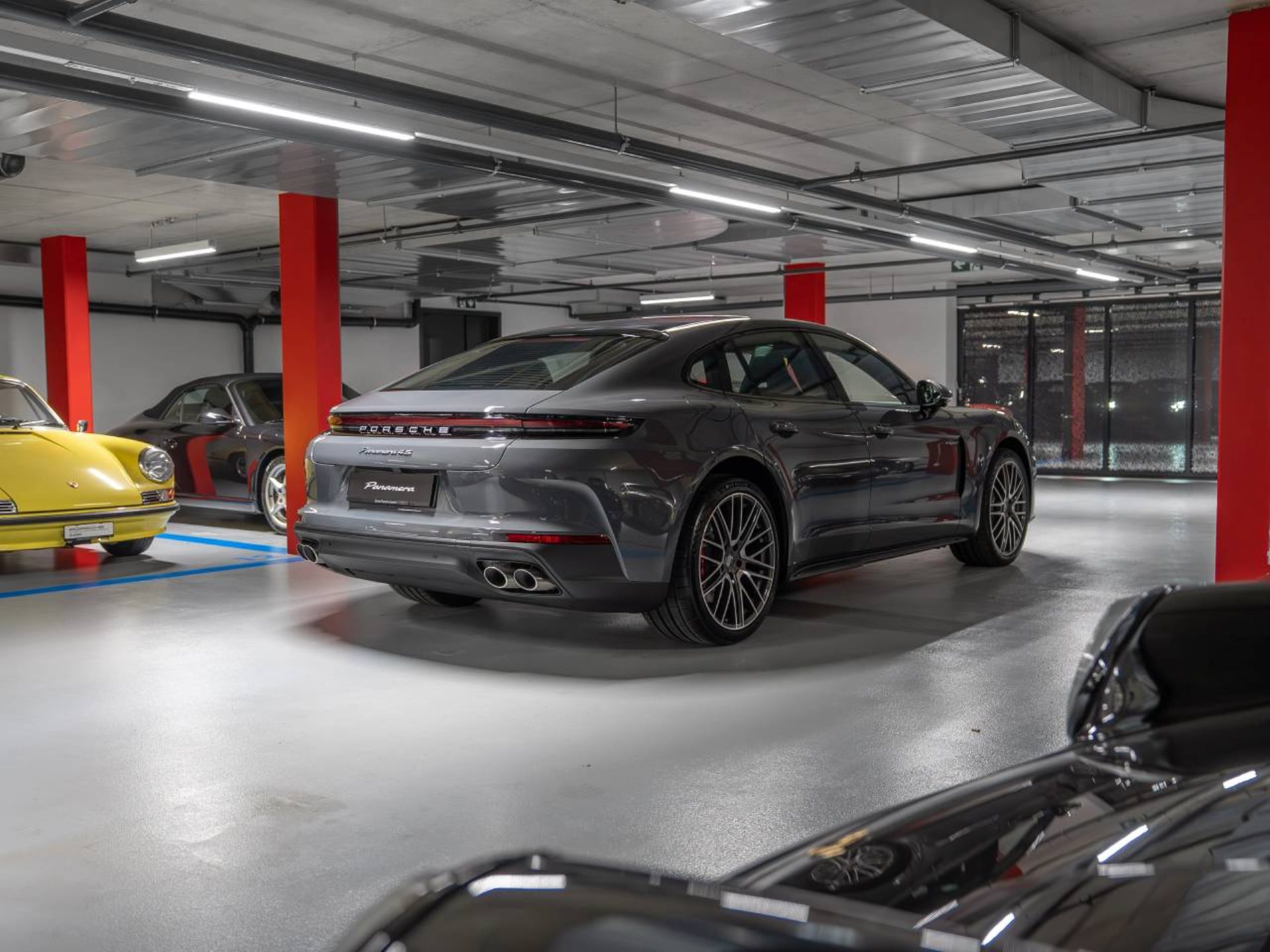 PORSCHE Panamera 4S E-Hybrid-image-6