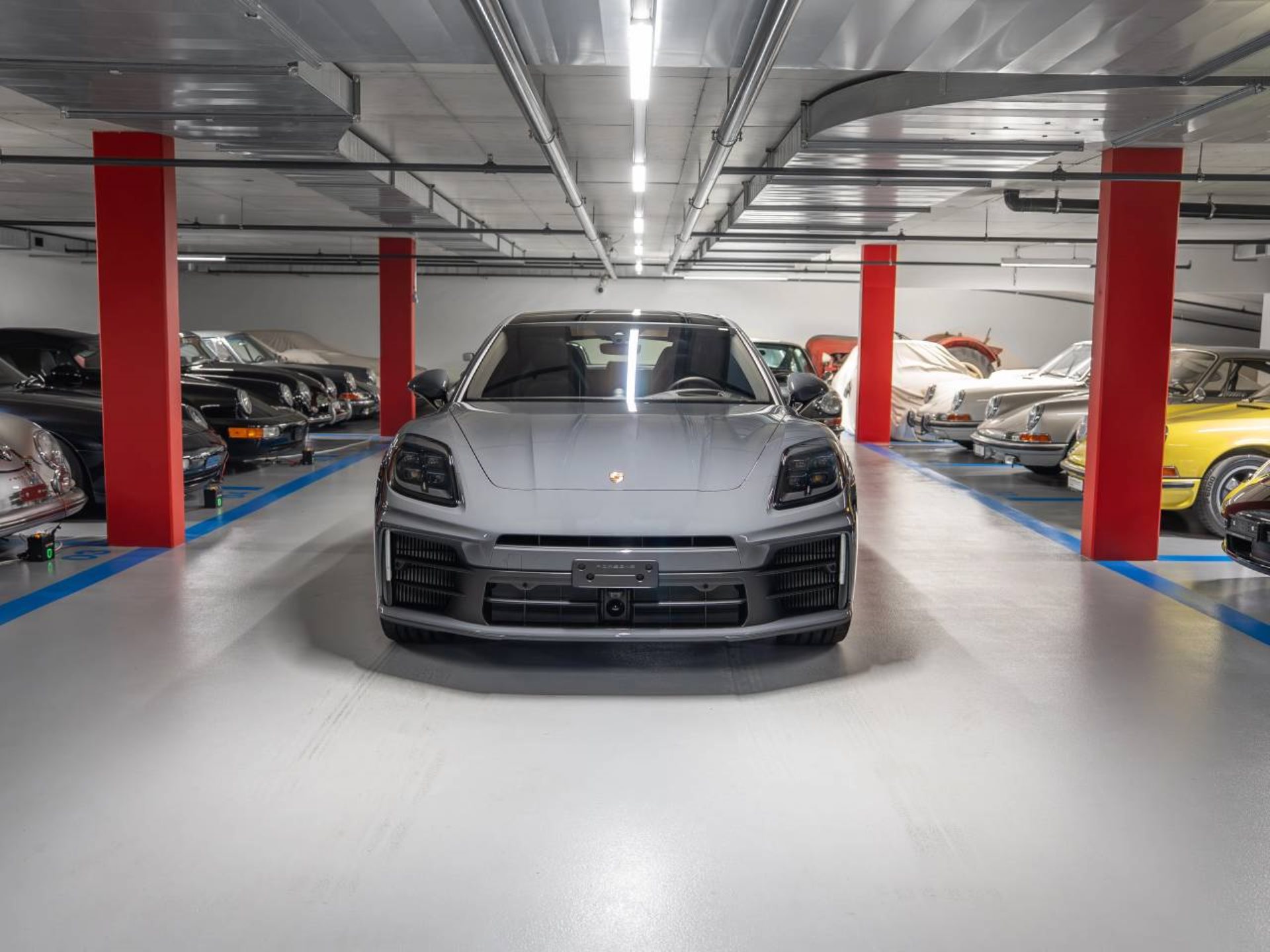 PORSCHE Panamera 4S E-Hybrid-image-1