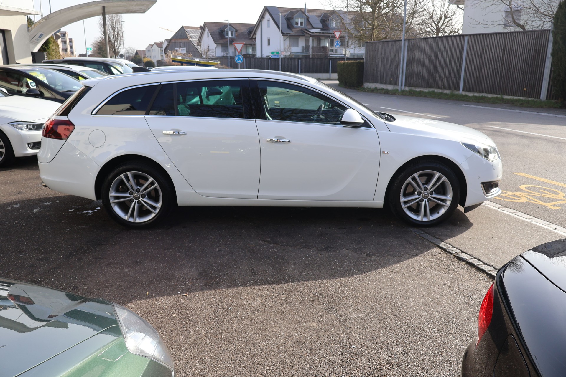 OPEL Insignia ST 2.0 Turbo Cosmo 4WD Aut.-image-3