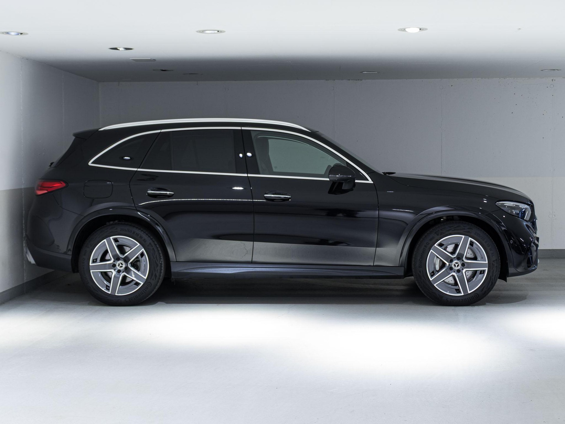 MERCEDES-BENZ GLC 300 4MATIC-image-1