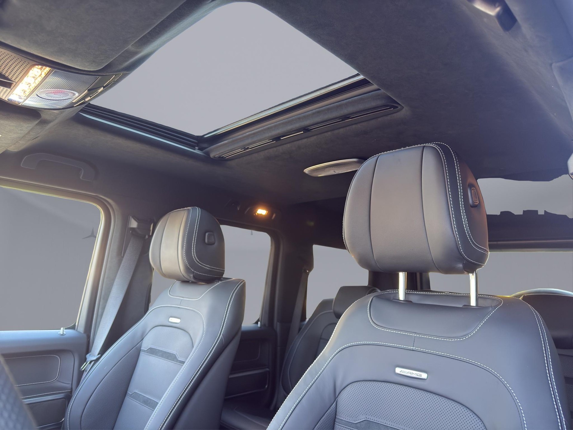 MERCEDES-BENZ G 63 AMG-image-18