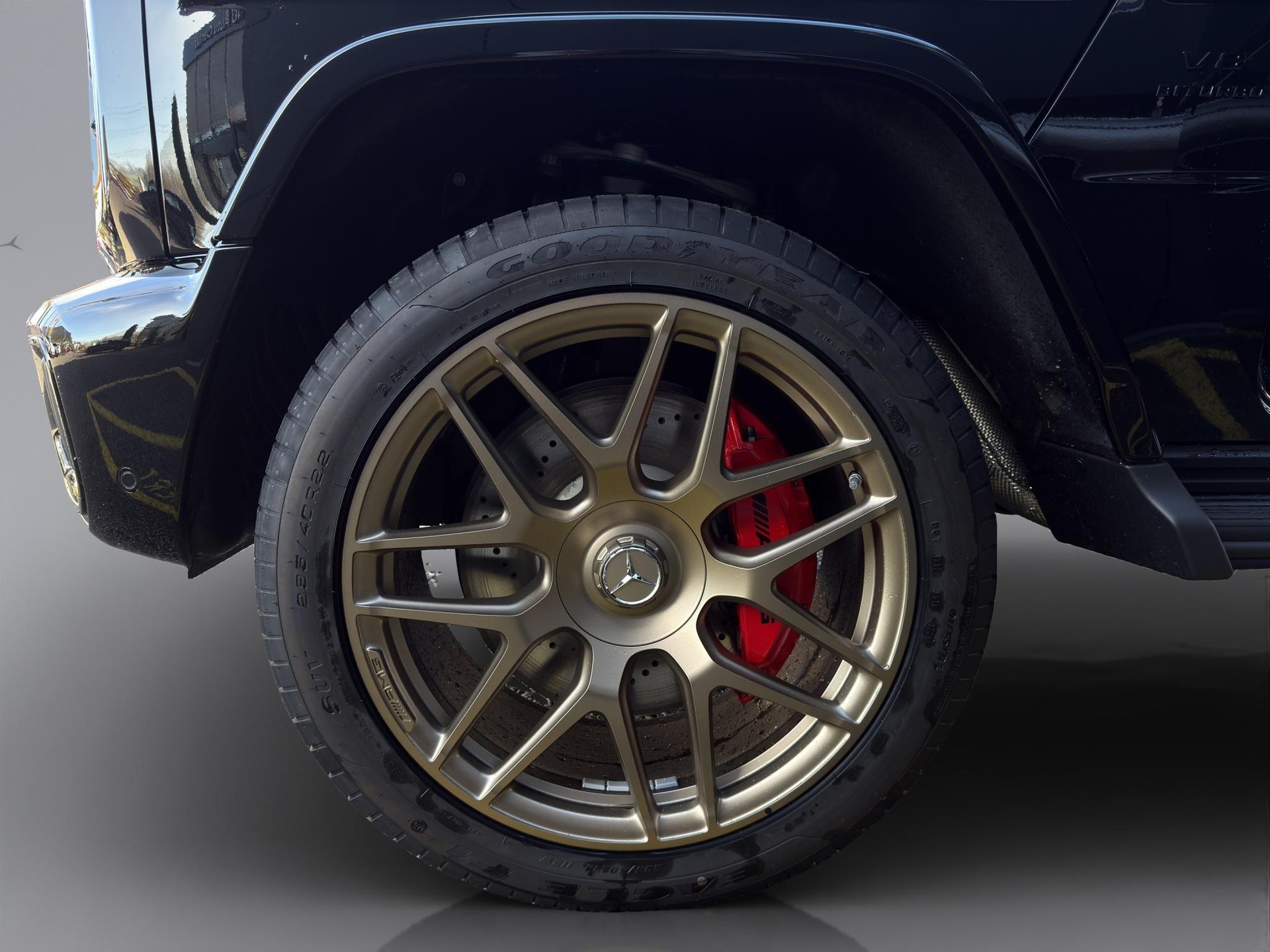 MERCEDES-BENZ G 63 AMG-image-2