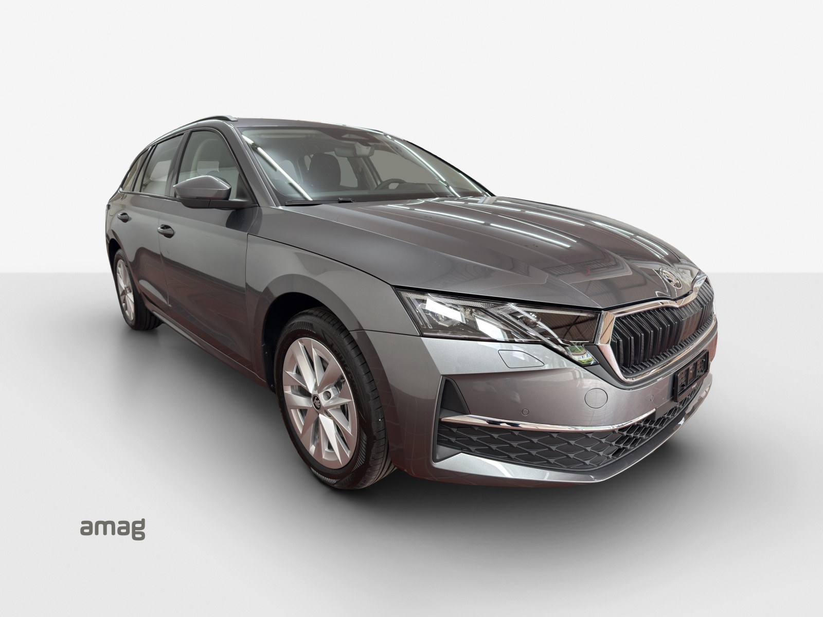 SKODA Octavia Combi 2.0 TSI DSG Selection 4x4-image-5