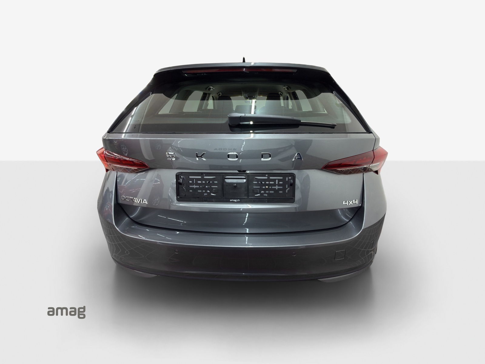 SKODA Octavia Combi 2.0 TSI DSG Selection 4x4-image-3