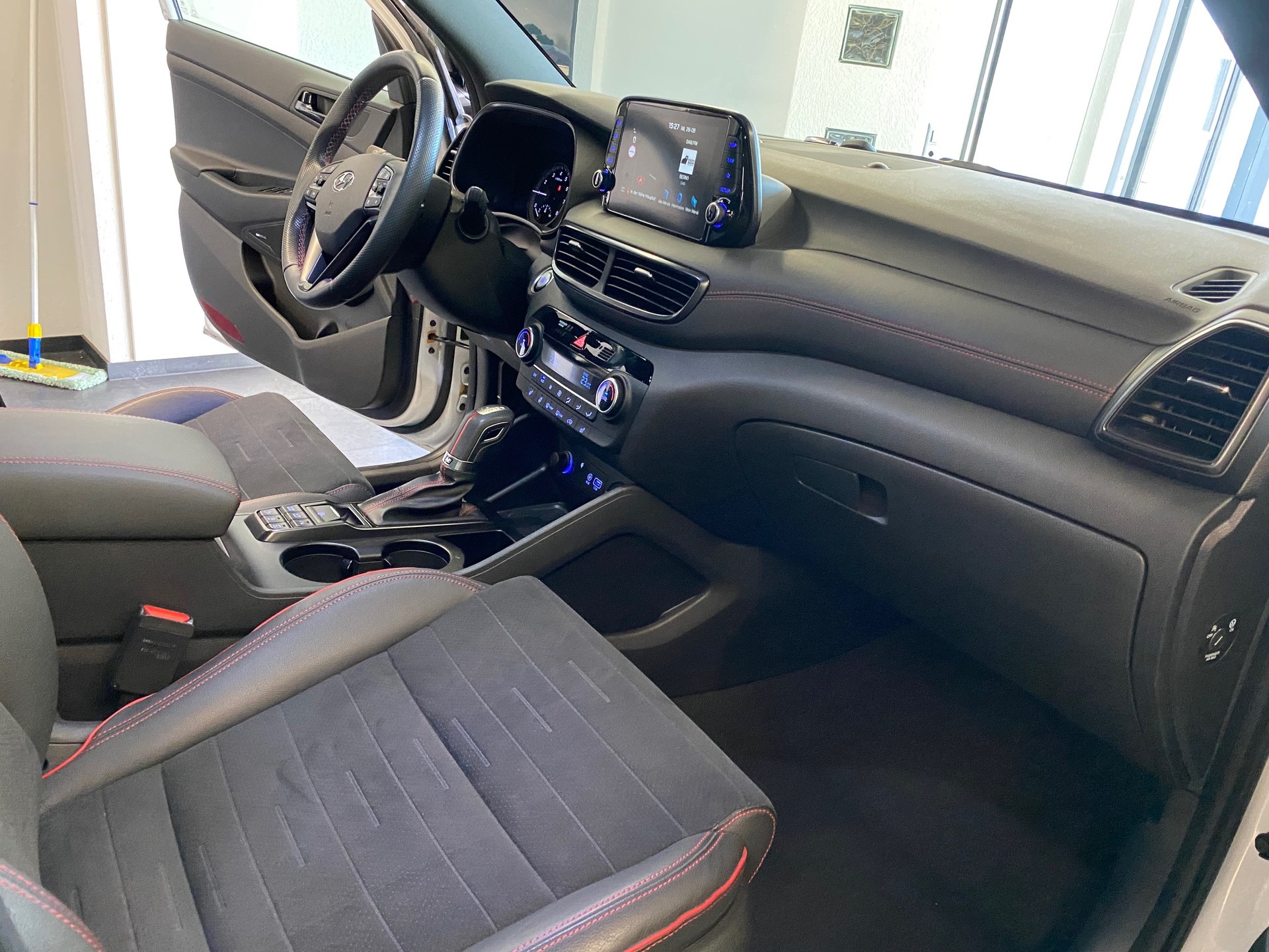 HYUNDAI Tucson 1.6 TGDI N-Line 4WD DCT Gepflegtes CH-Fahrzeug mit 8x Aluräder-image-5