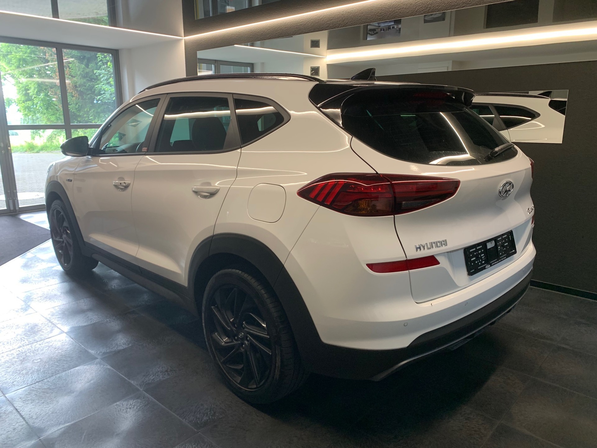HYUNDAI Tucson 1.6 TGDI N-Line 4WD DCT Gepflegtes CH-Fahrzeug mit 8x Aluräder-image-2