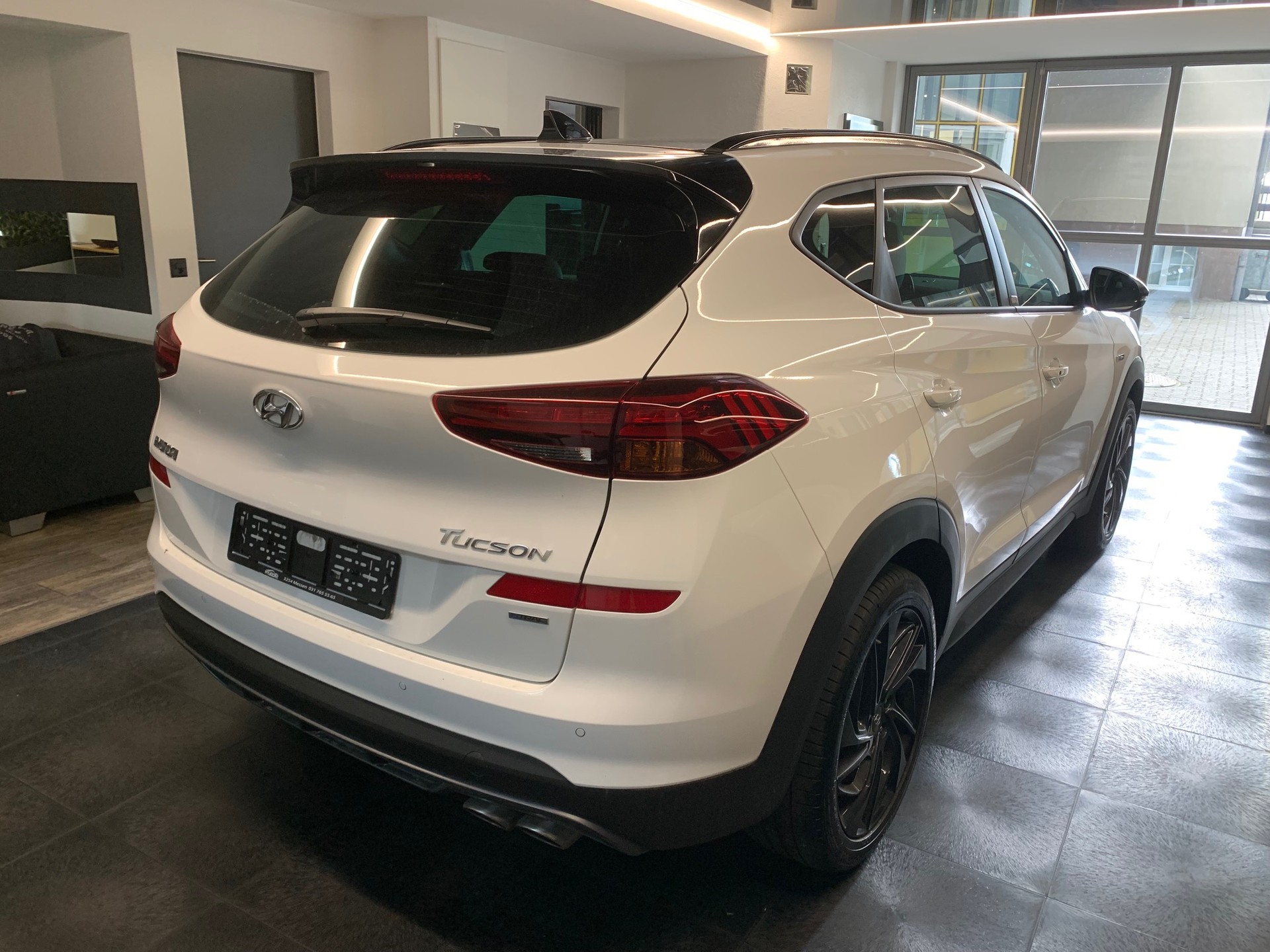 HYUNDAI Tucson 1.6 TGDI N-Line 4WD DCT Gepflegtes CH-Fahrzeug mit 8x Aluräder-image-4