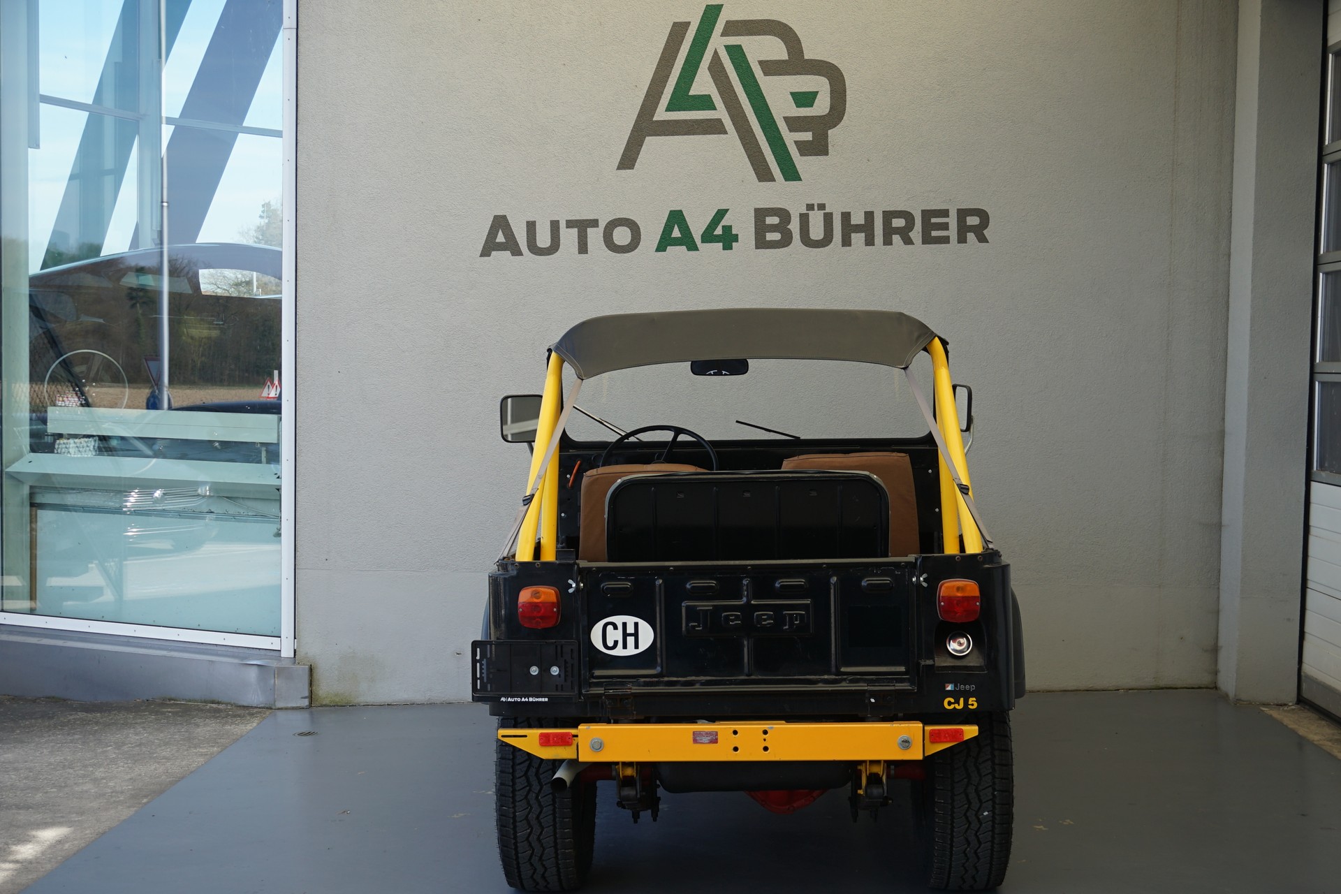 JEEP CJ 5 "Renegarde" 2,2lt. Benziner 75PS mit revidierten Motor-image-9
