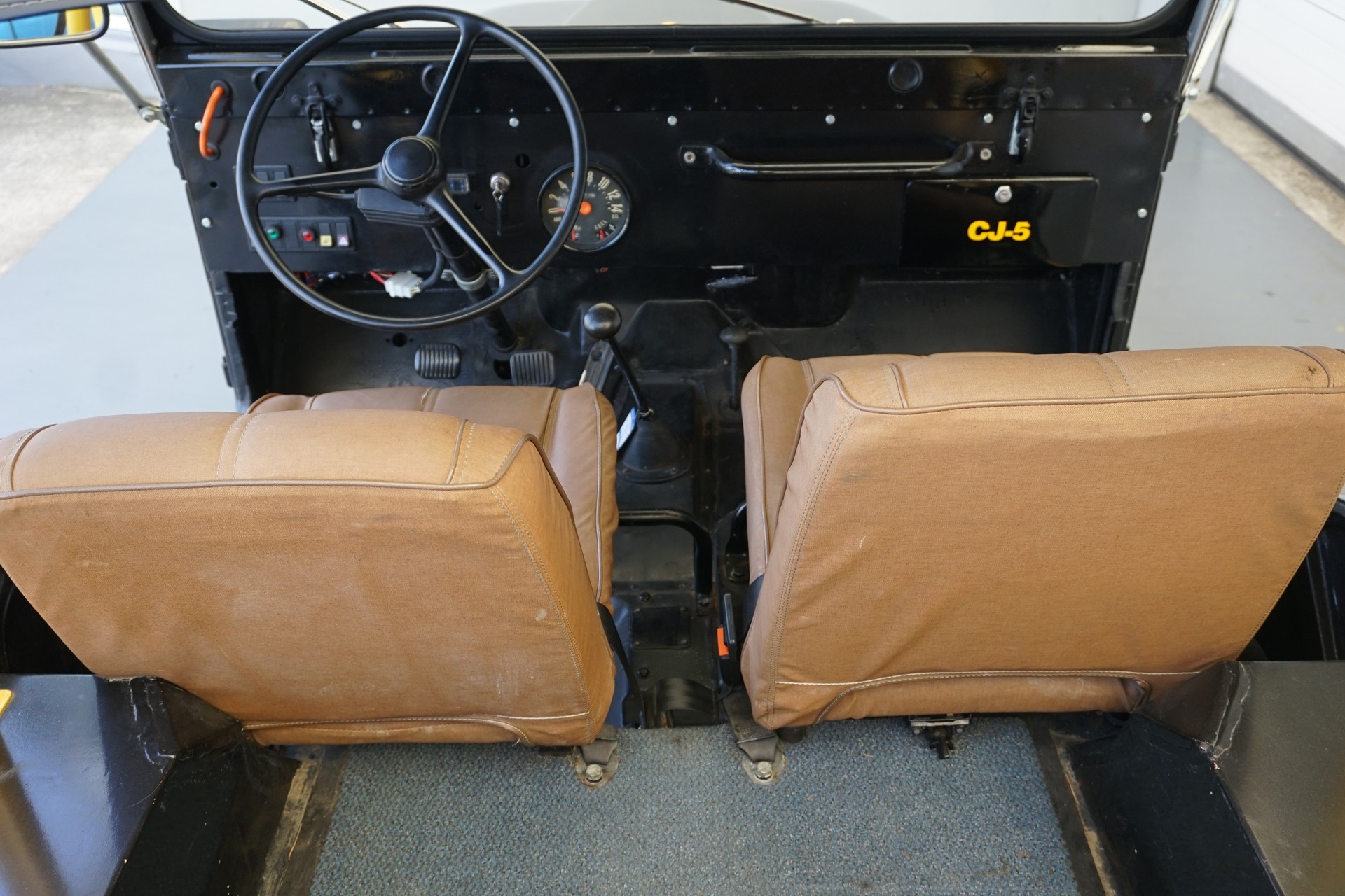 JEEP CJ 5 "Renegarde" 2,2lt. Benziner 75PS mit revidierten Motor-image-16
