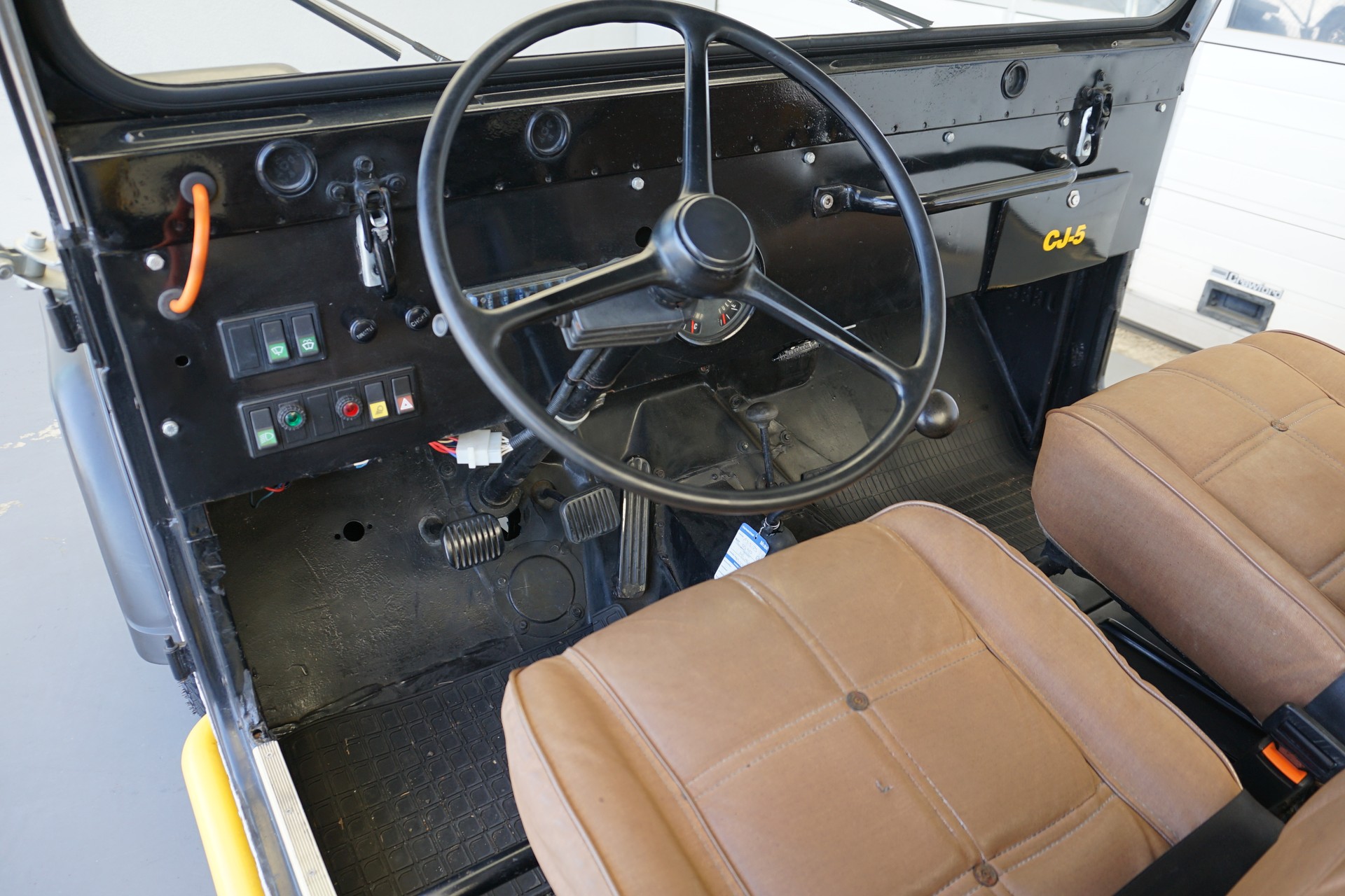 JEEP CJ 5 "Renegarde" 2,2lt. Benziner 75PS mit revidierten Motor-image-14