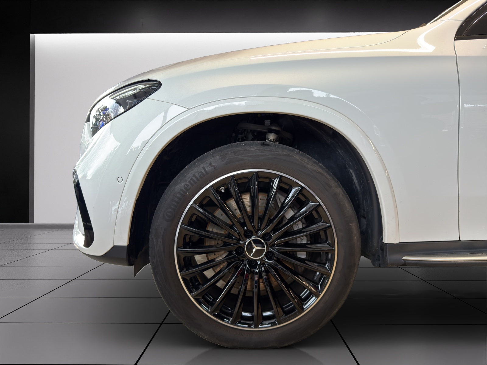 Image MERCEDES-BENZ GLC-300 GLC 300 e AMG Line Plus 4Matic 9G-Tronic