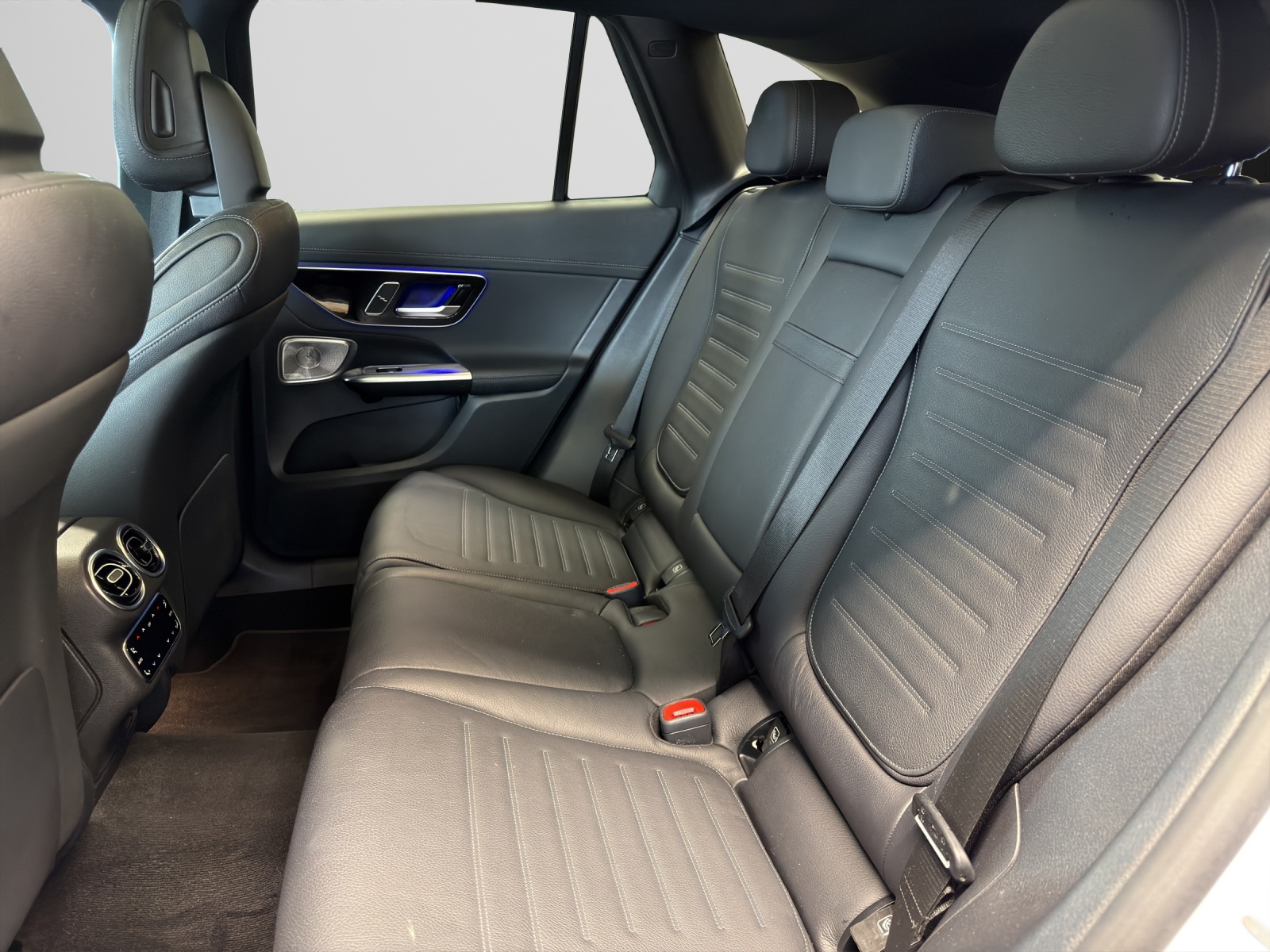 Image MERCEDES-BENZ GLC-300 GLC 300 e AMG Line Plus 4Matic 9G-Tronic