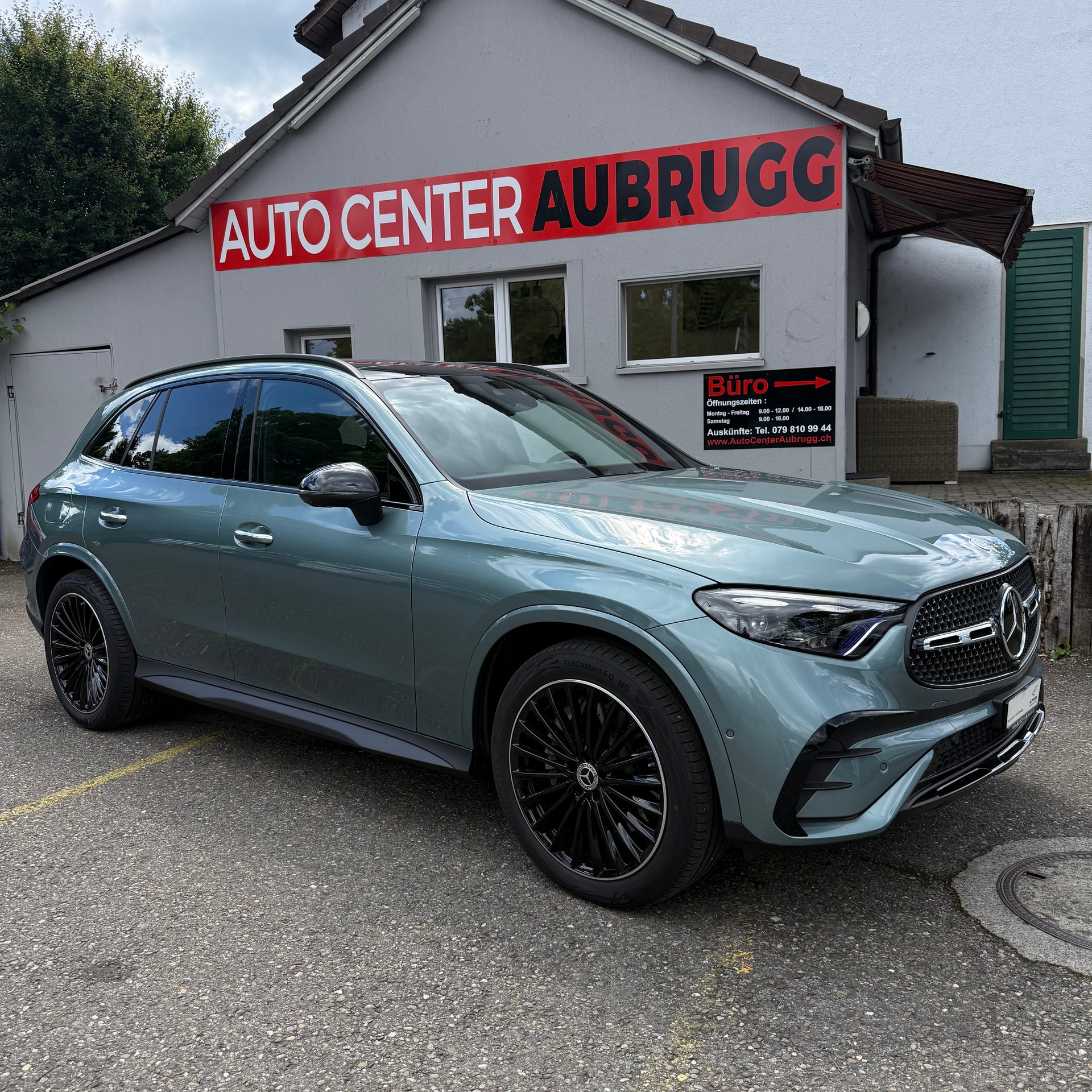 MERCEDES-BENZ GLC 300 AMG LINE 4Matic 9G-Tronic *CH-FAHRZEUG - 4 JAHRE GARANTIE - PANORAMA-DACH*