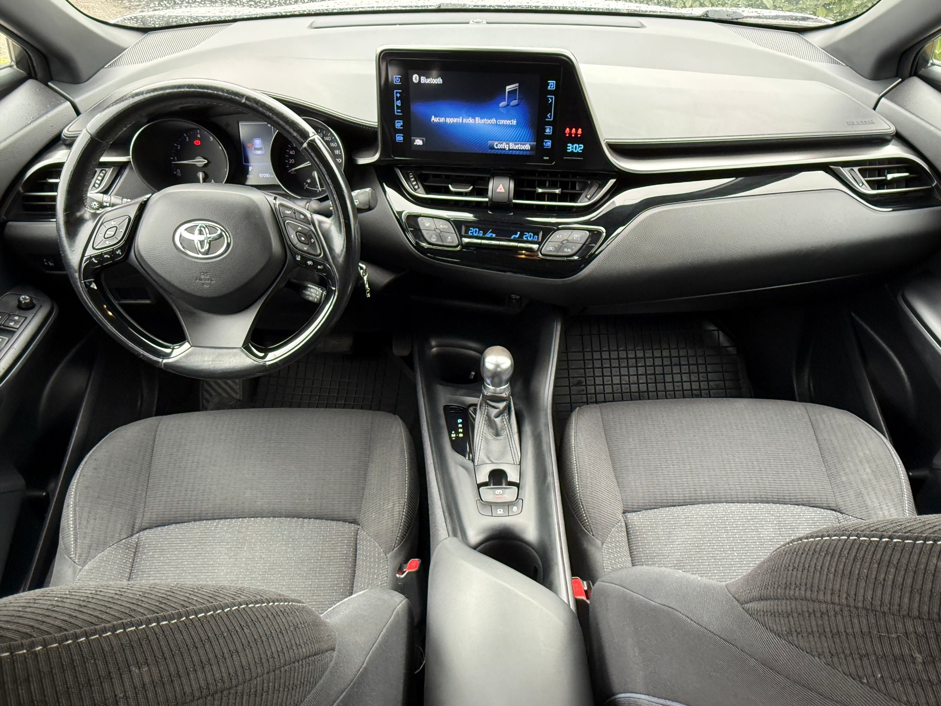 TOYOTA C-HR 1.2 Turbo Comfort 4WD Multidrive S - 1ère Main - Nouvelle Expertise : 24.02.2026 - Service fait à 95‘523 km-image-14