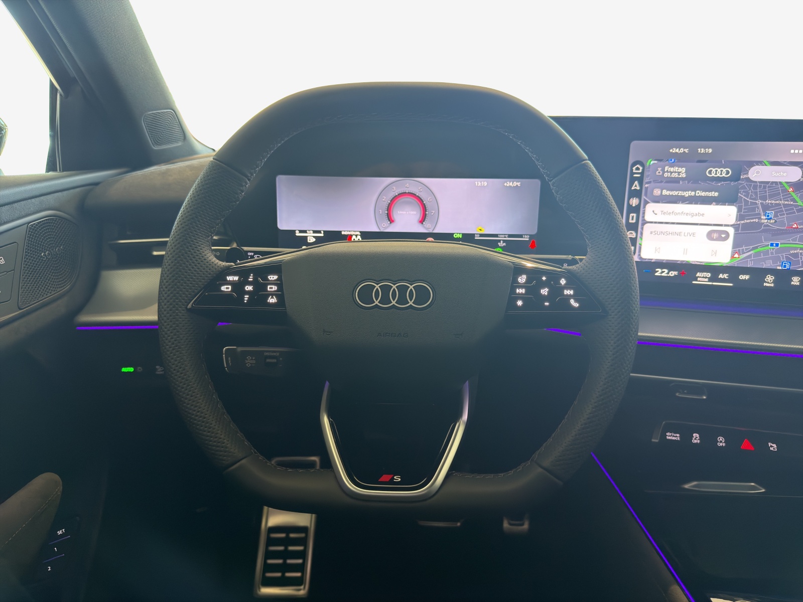 AUDI Q3 Sportback TFSI quattro 195 kW S tronic-image-9