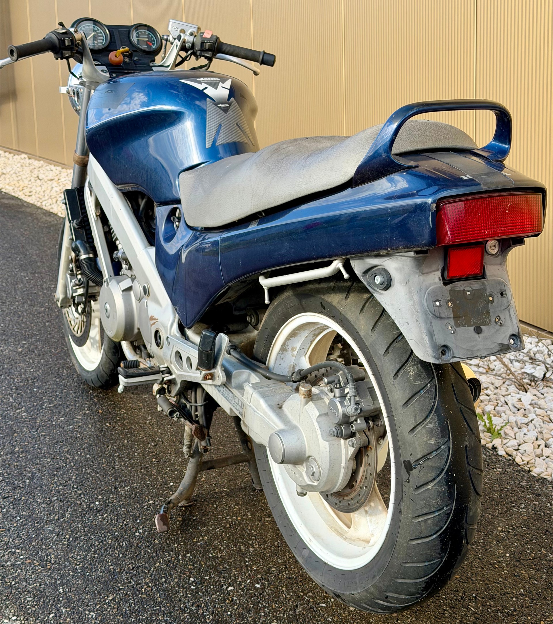 HONDA NTV 650 Revere J-image-12
