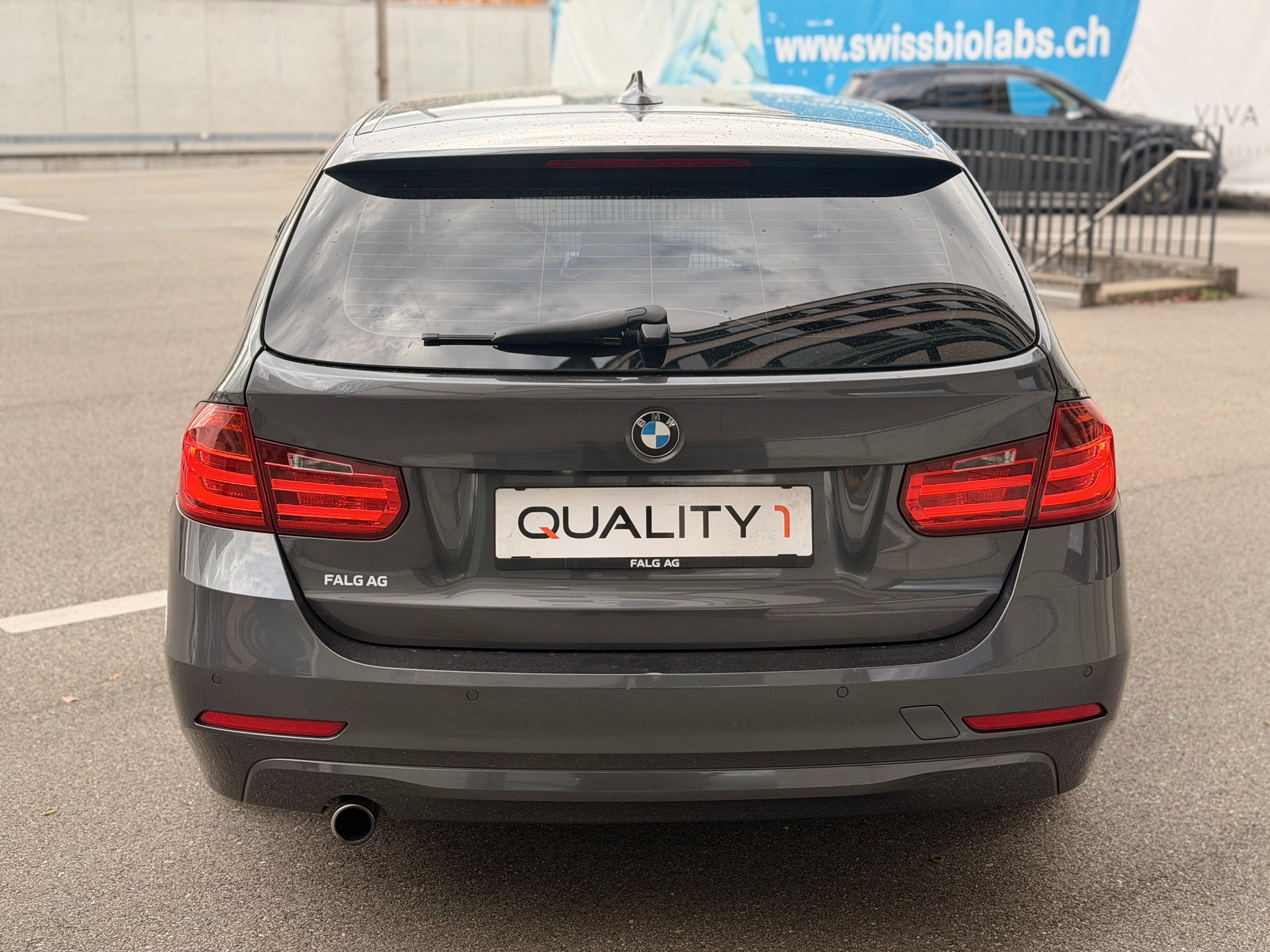 BMW 320d xDrive Touring Steptronic-image-3