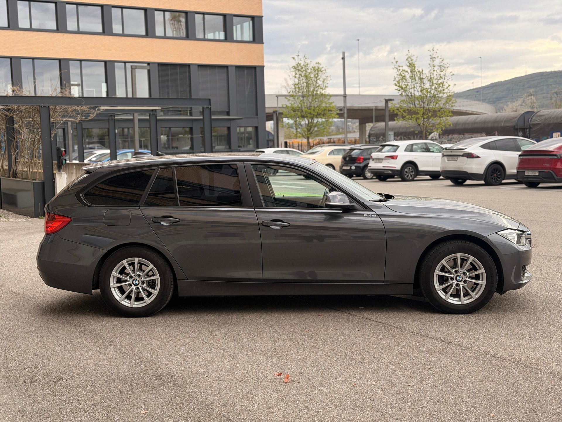 BMW 320d xDrive Touring Steptronic-image-6