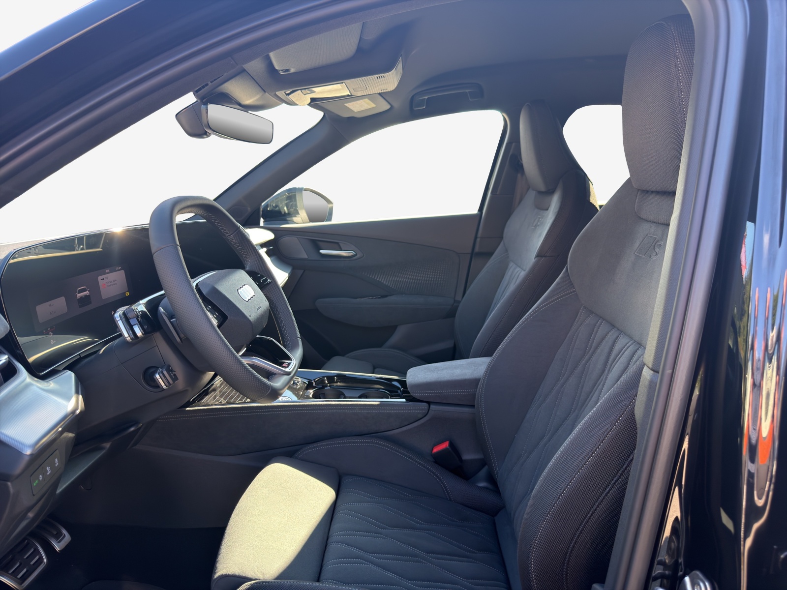 AUDI Q3 SUV 110 kW TFSI S tronic-image-7