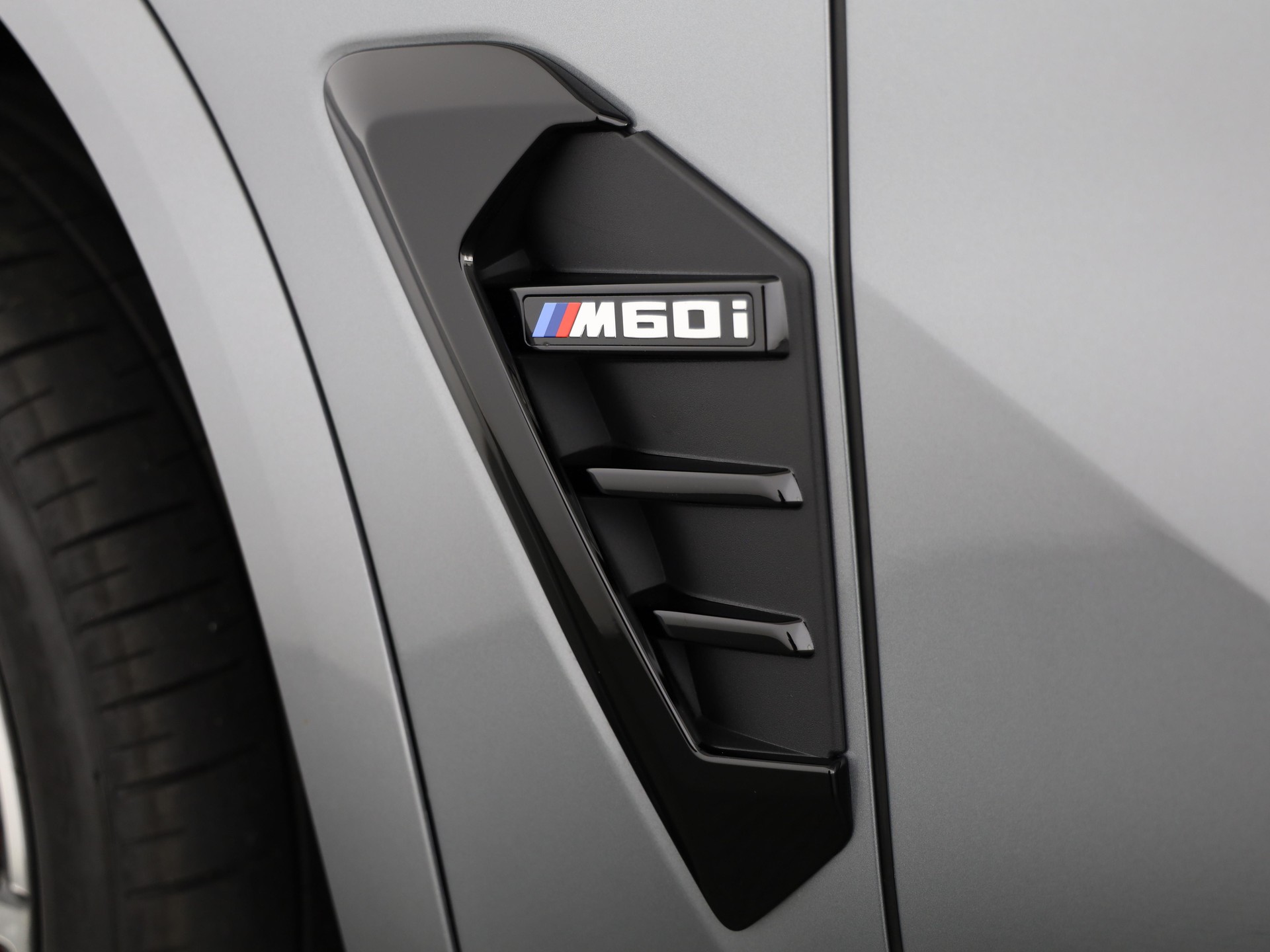 BMW X5 M60i xDrive-image-7