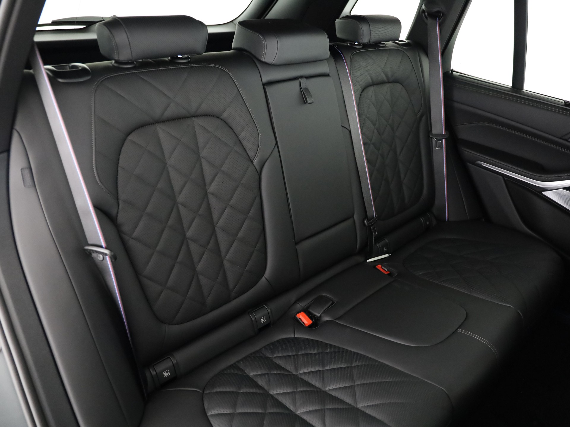 BMW X5 M60i xDrive-image-23
