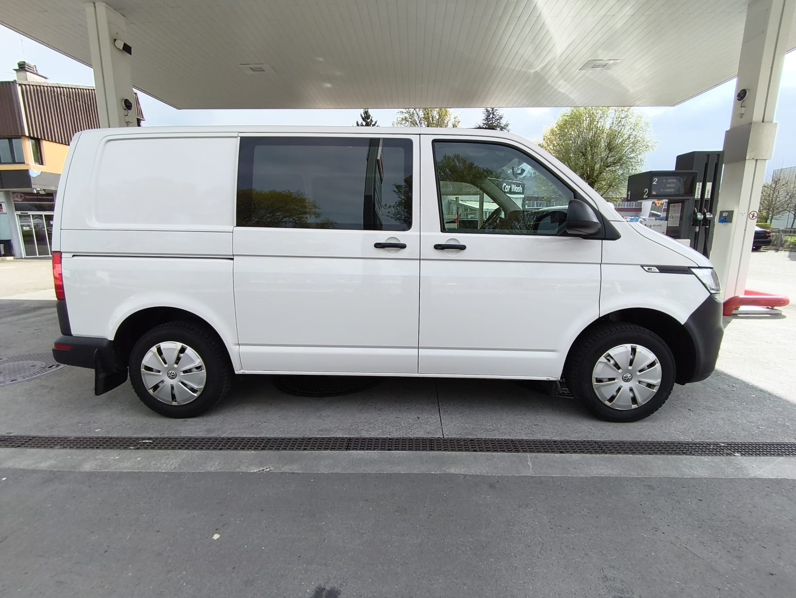 VW T6.1 2.0 TDI Envia Free 4Motion-image-4