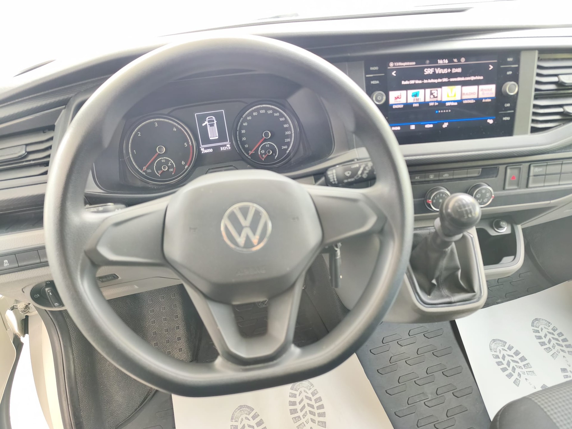 VW T6.1 2.0 TDI Envia Free 4Motion-image-12