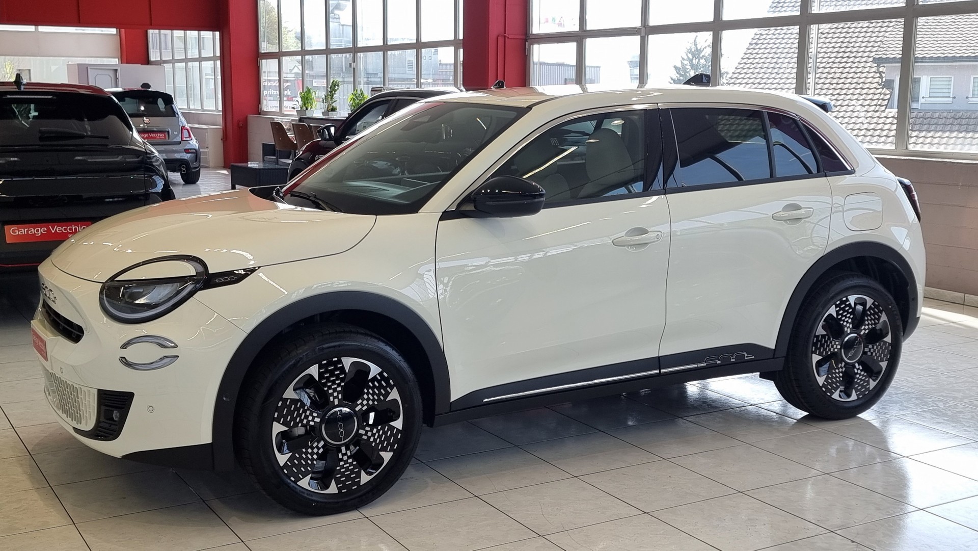 FIAT 600 1.2 Hybrid 145 La Prima-image-1