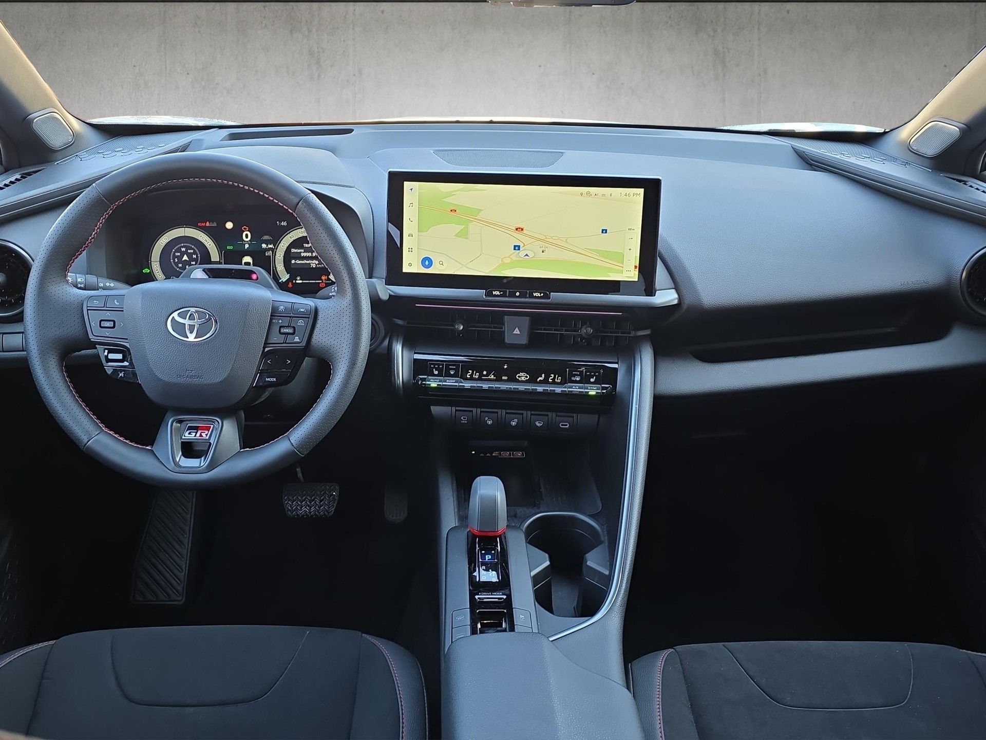 TOYOTA C-HR 2.0 PHEV GR Sport-image-10