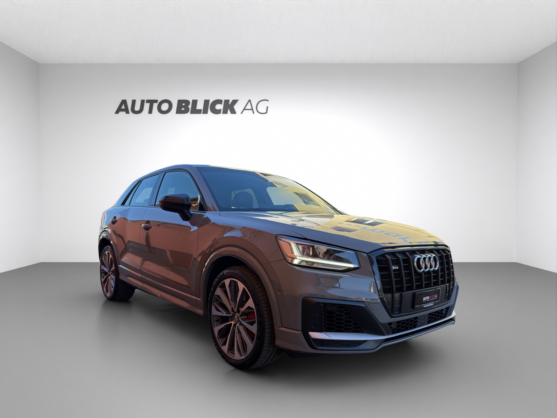 AUDI SQ2 TFSI quattro S-tronic-image-1