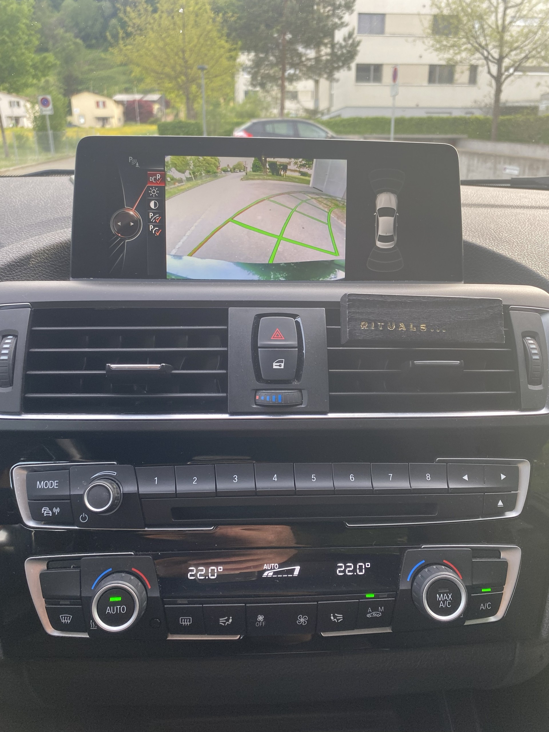 BMW M235i xDrive Steptronic-image-5