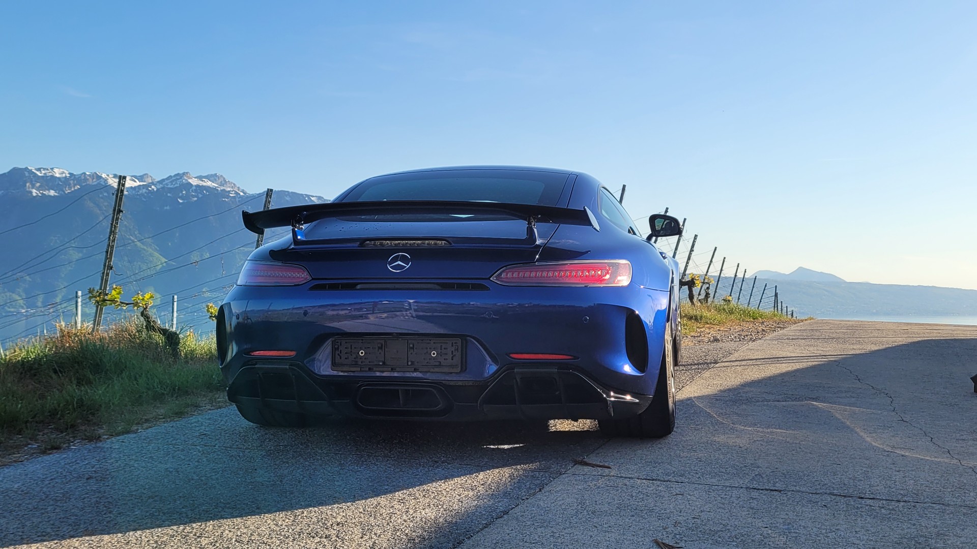 MERCEDES-BENZ AMG GT R Liebhaberfahrzeug mit Gutachten-image-2