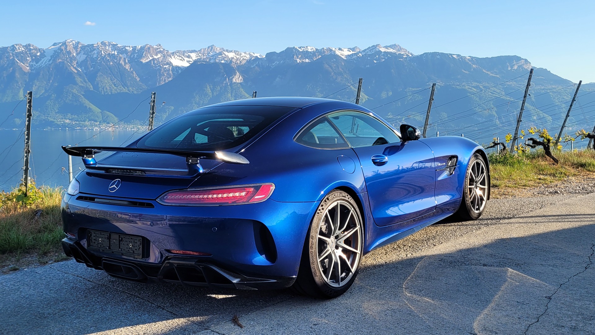 MERCEDES-BENZ AMG GT R Liebhaberfahrzeug mit Gutachten-image-1
