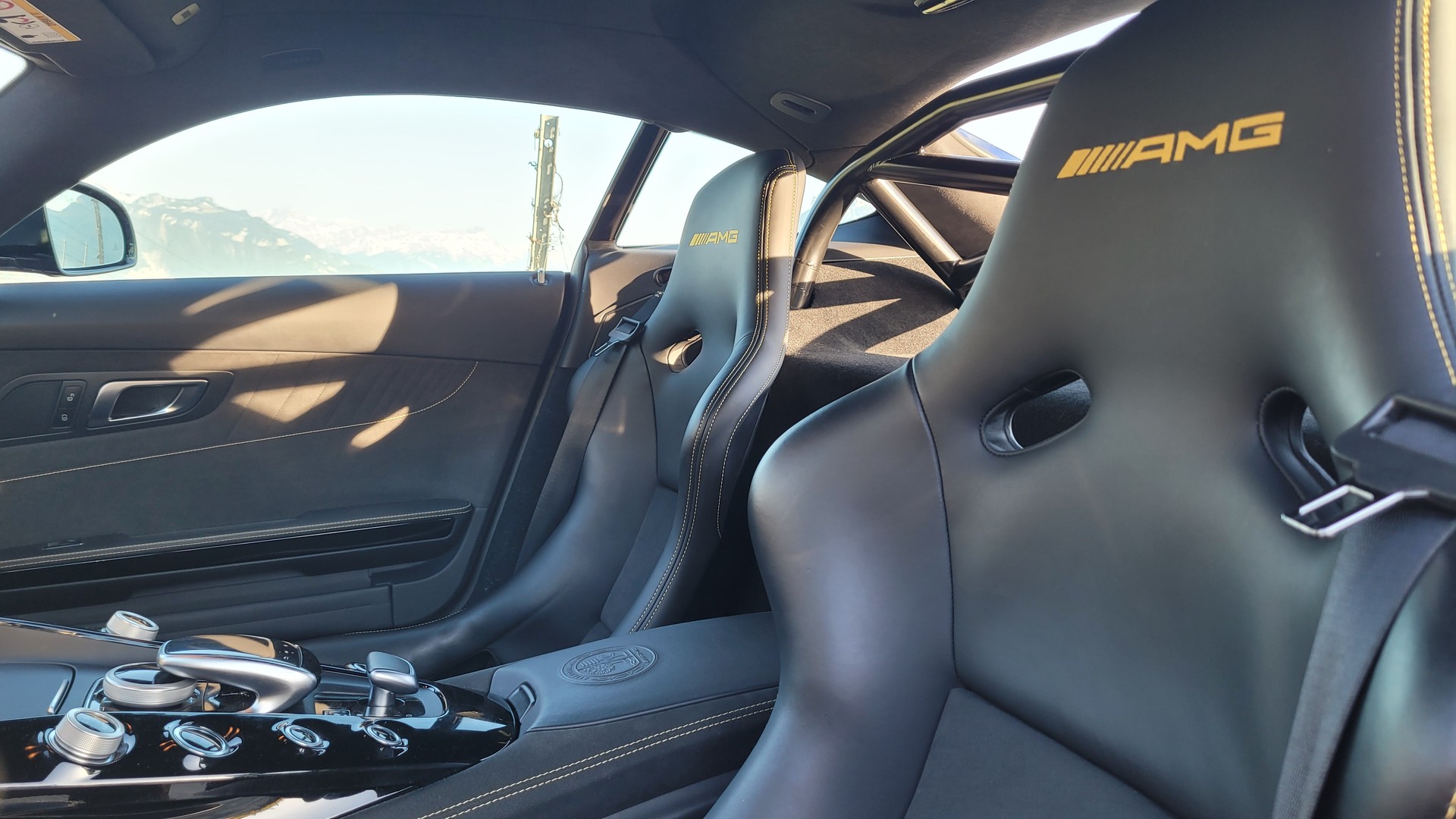 MERCEDES-BENZ AMG GT R Liebhaberfahrzeug mit Gutachten-image-4