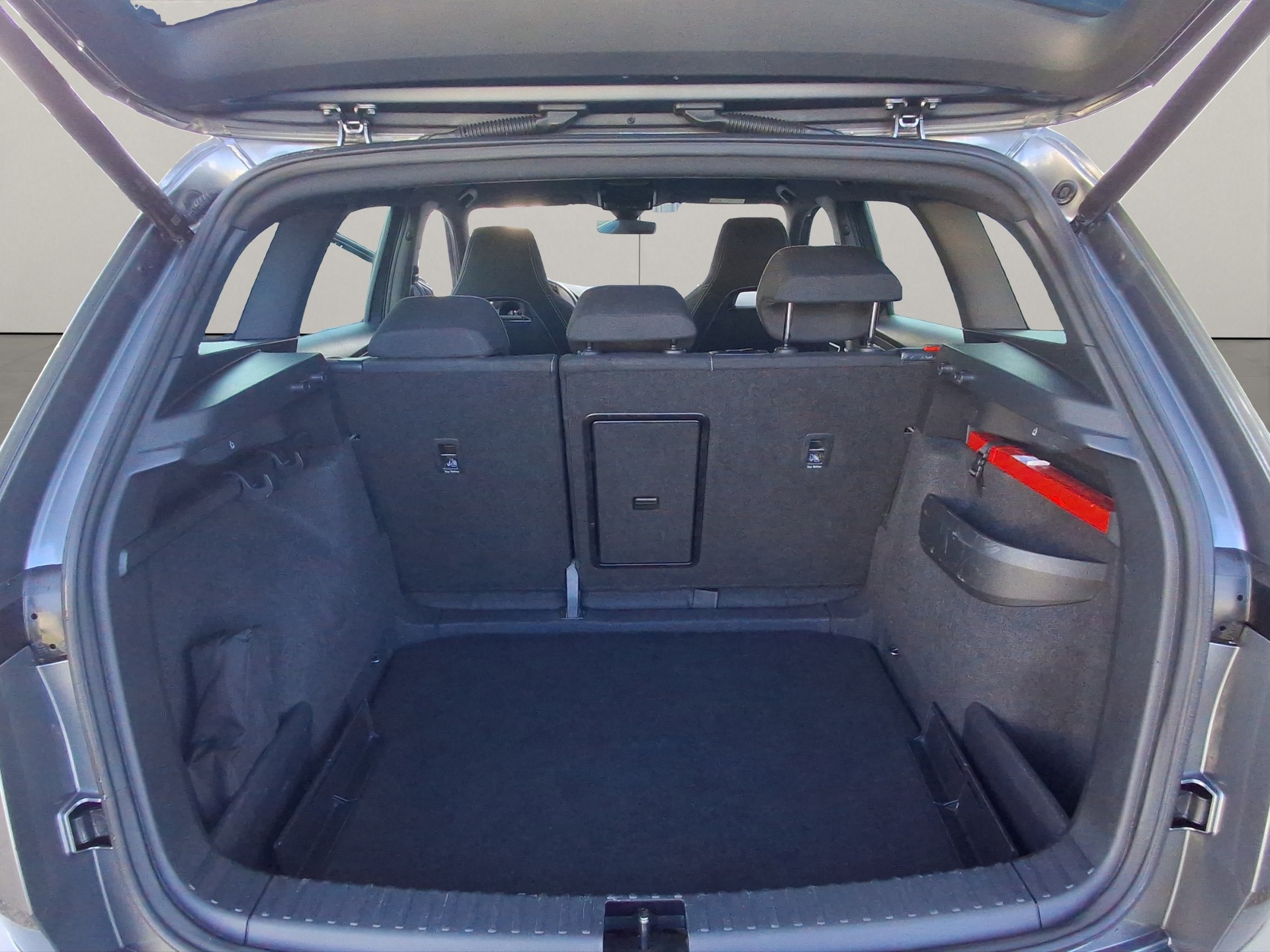 SKODA Karoq 2.0 TSI SportLine 4x4 DSG-image-12