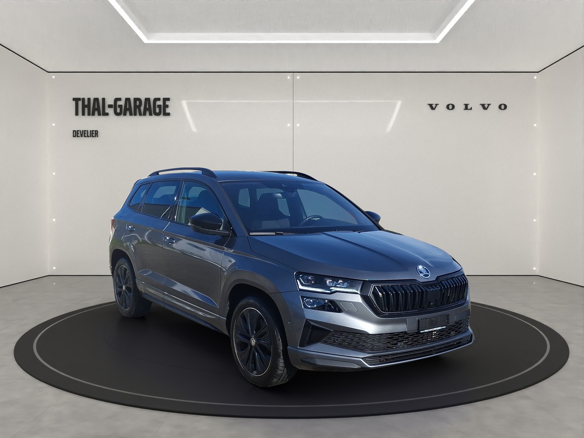 SKODA Karoq 2.0 TSI SportLine 4x4 DSG-image-2