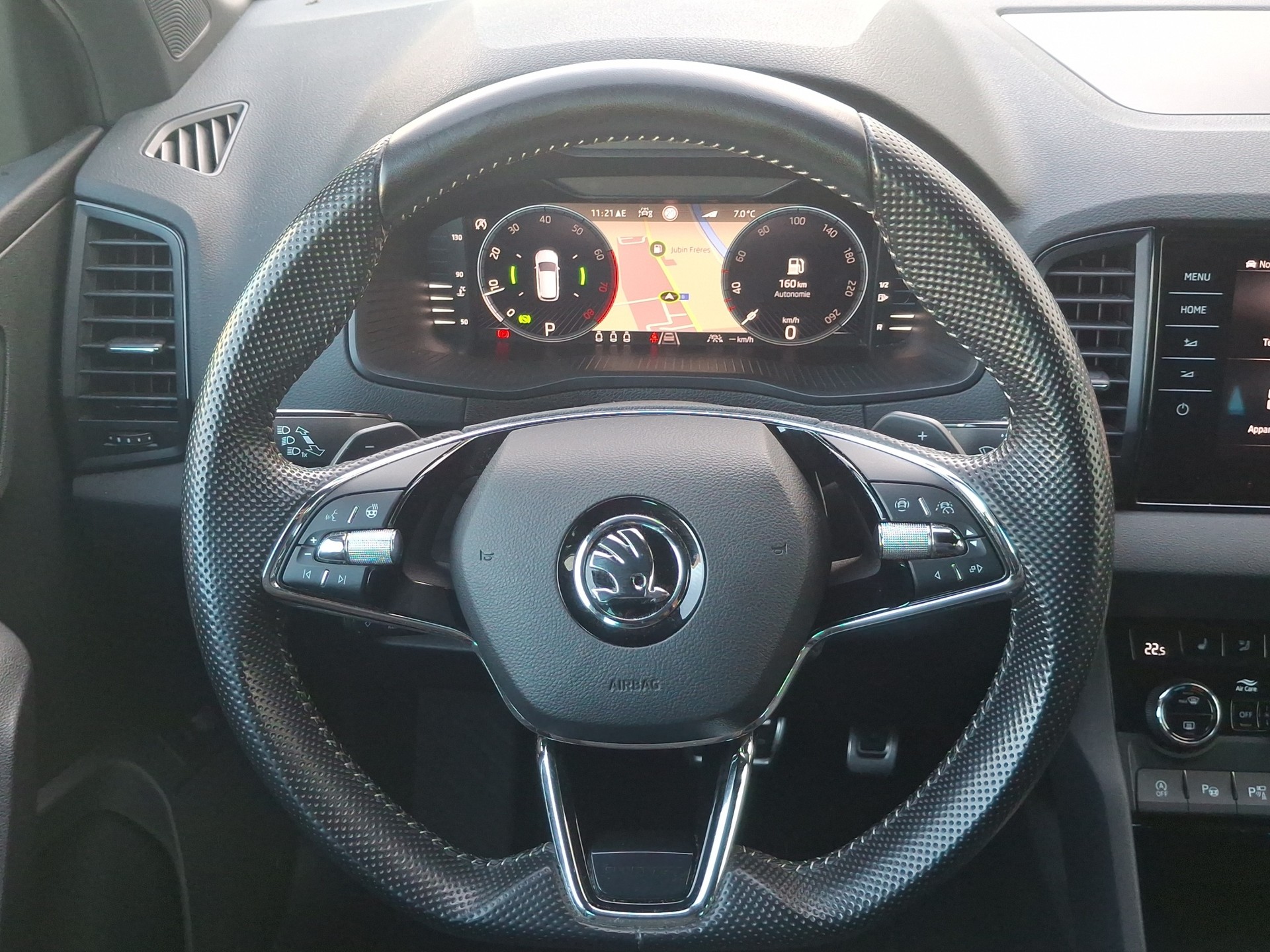 SKODA Karoq 2.0 TSI SportLine 4x4 DSG-image-7