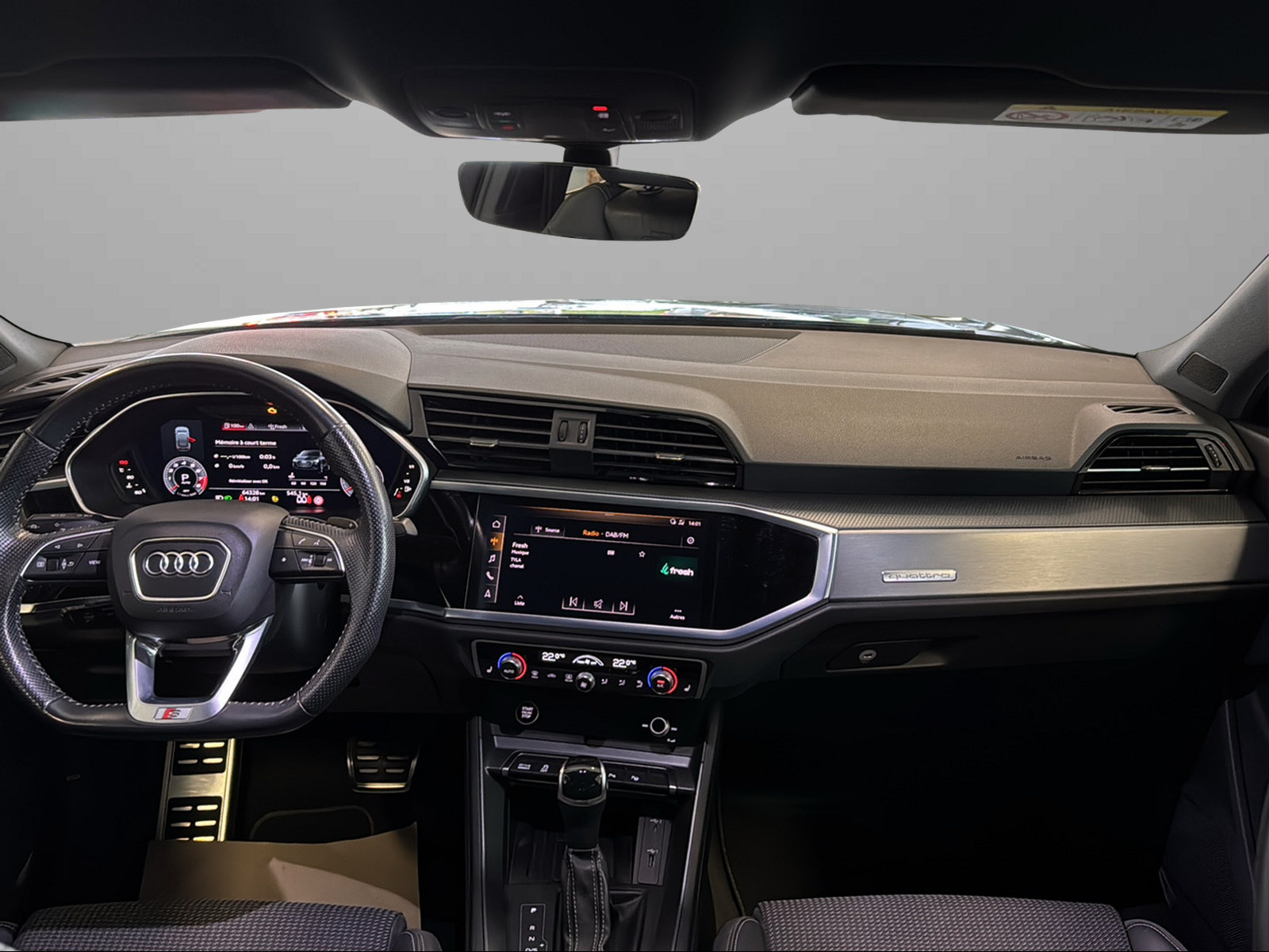 AUDI Q3 Sportback 40 TFSI S line quattro S-tronic-image-12