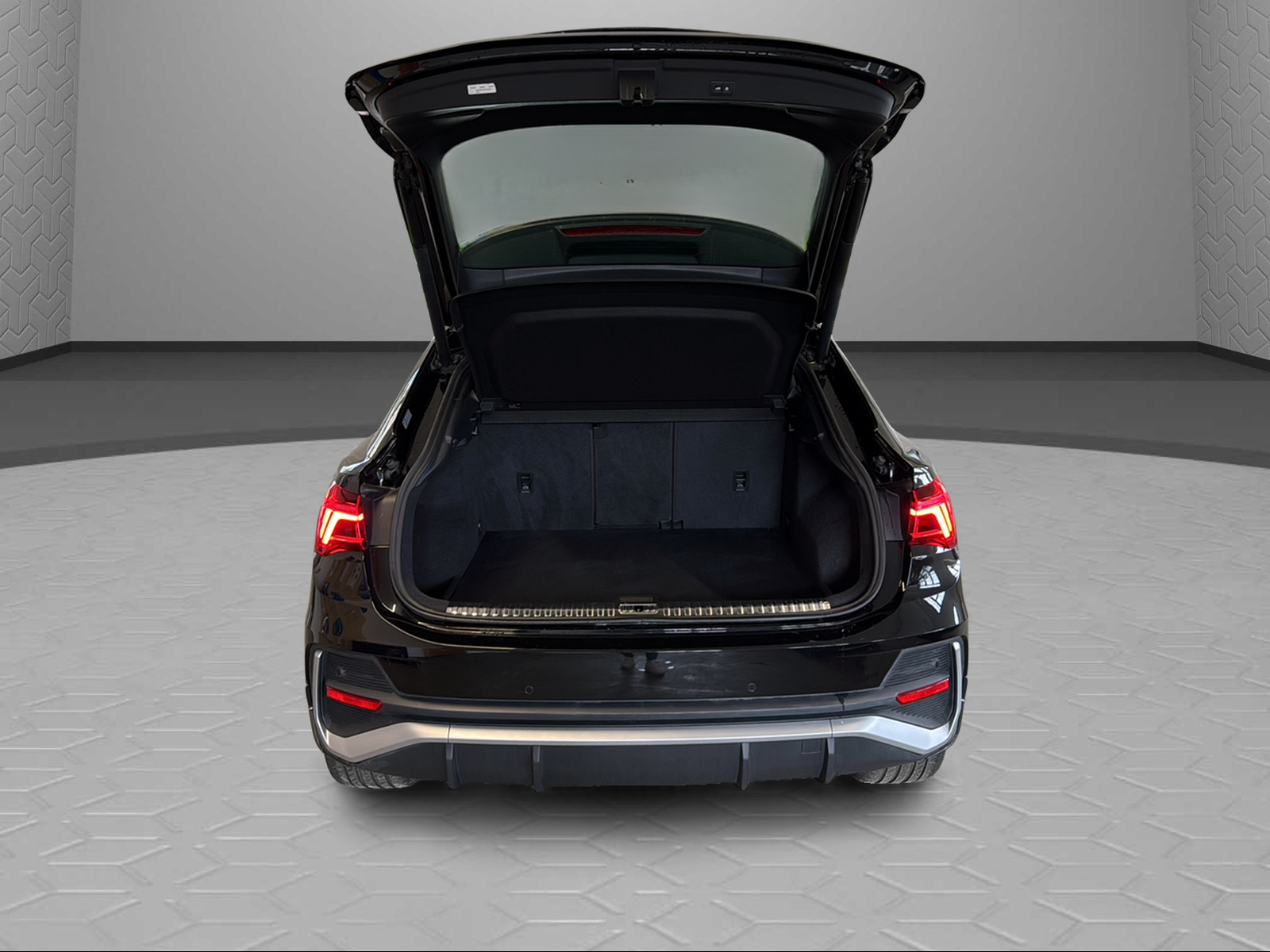 AUDI Q3 Sportback 40 TFSI S line quattro S-tronic-image-9